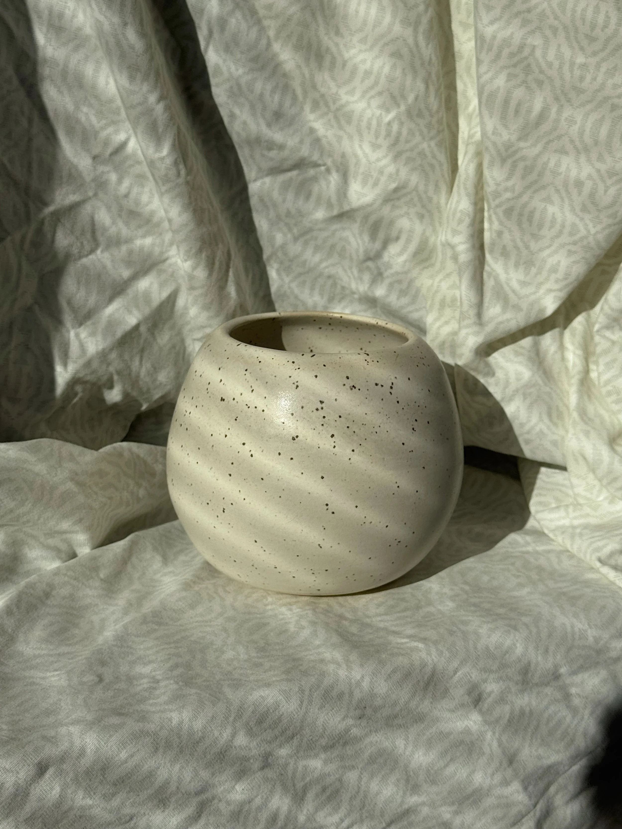 moon vase