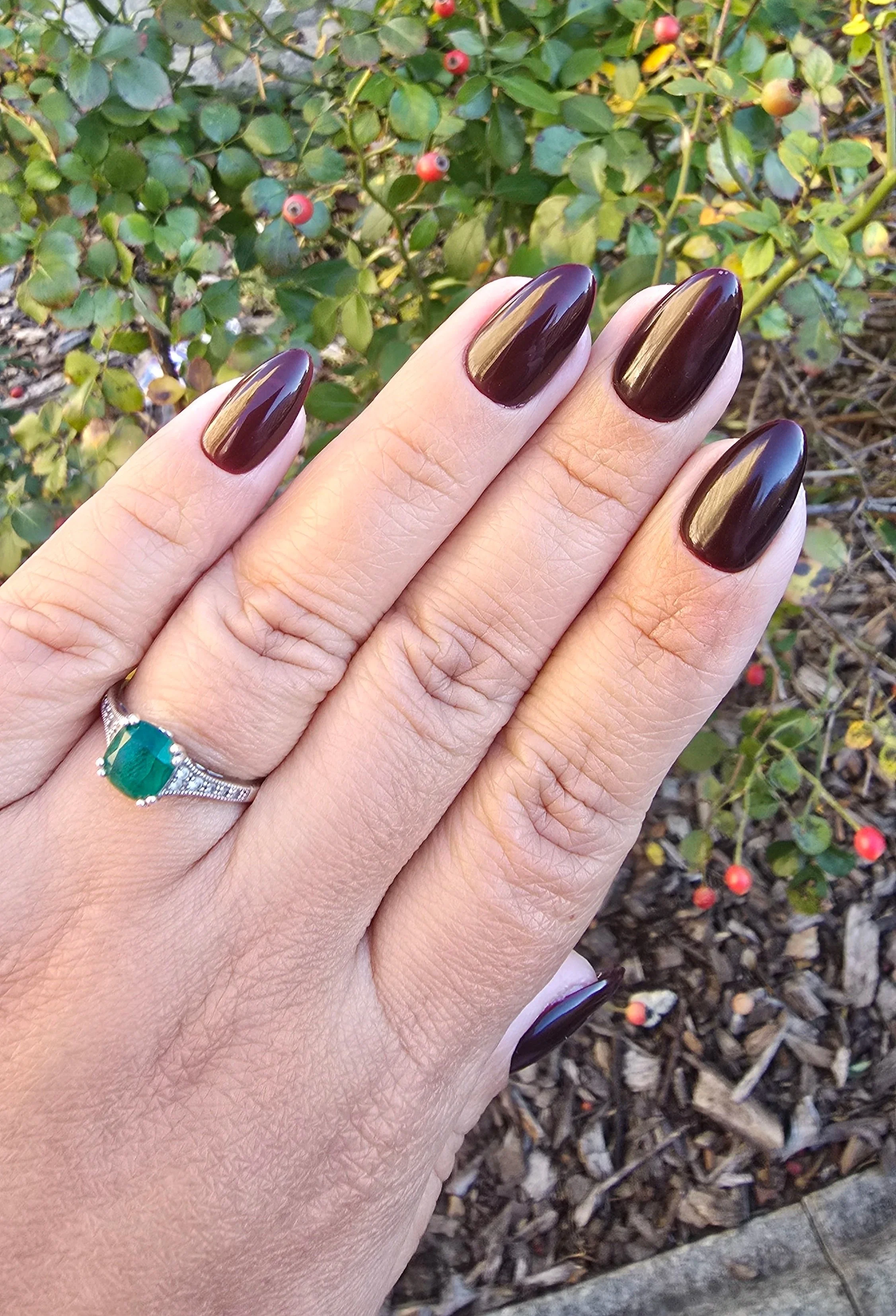 dark-burgundy-nails-short-almond
