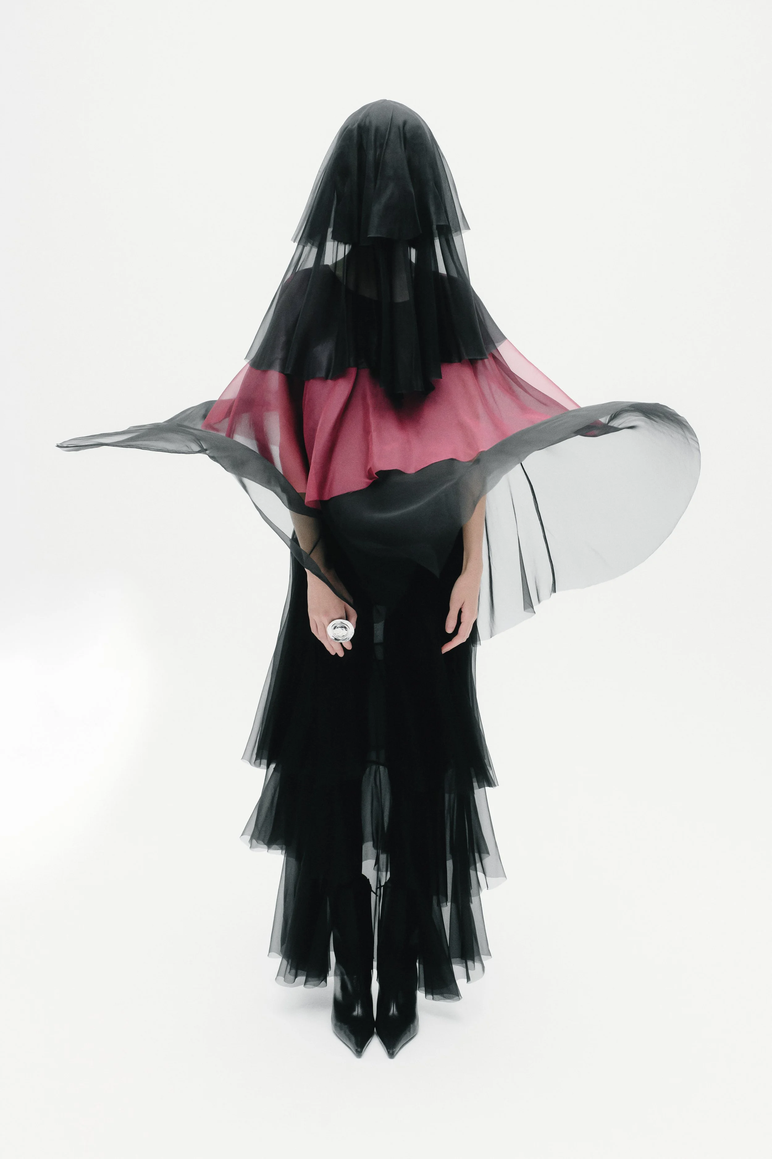 VCSK_FW26 Maison Mogharab - CYMATICS_ lookbook_II_06.JPG