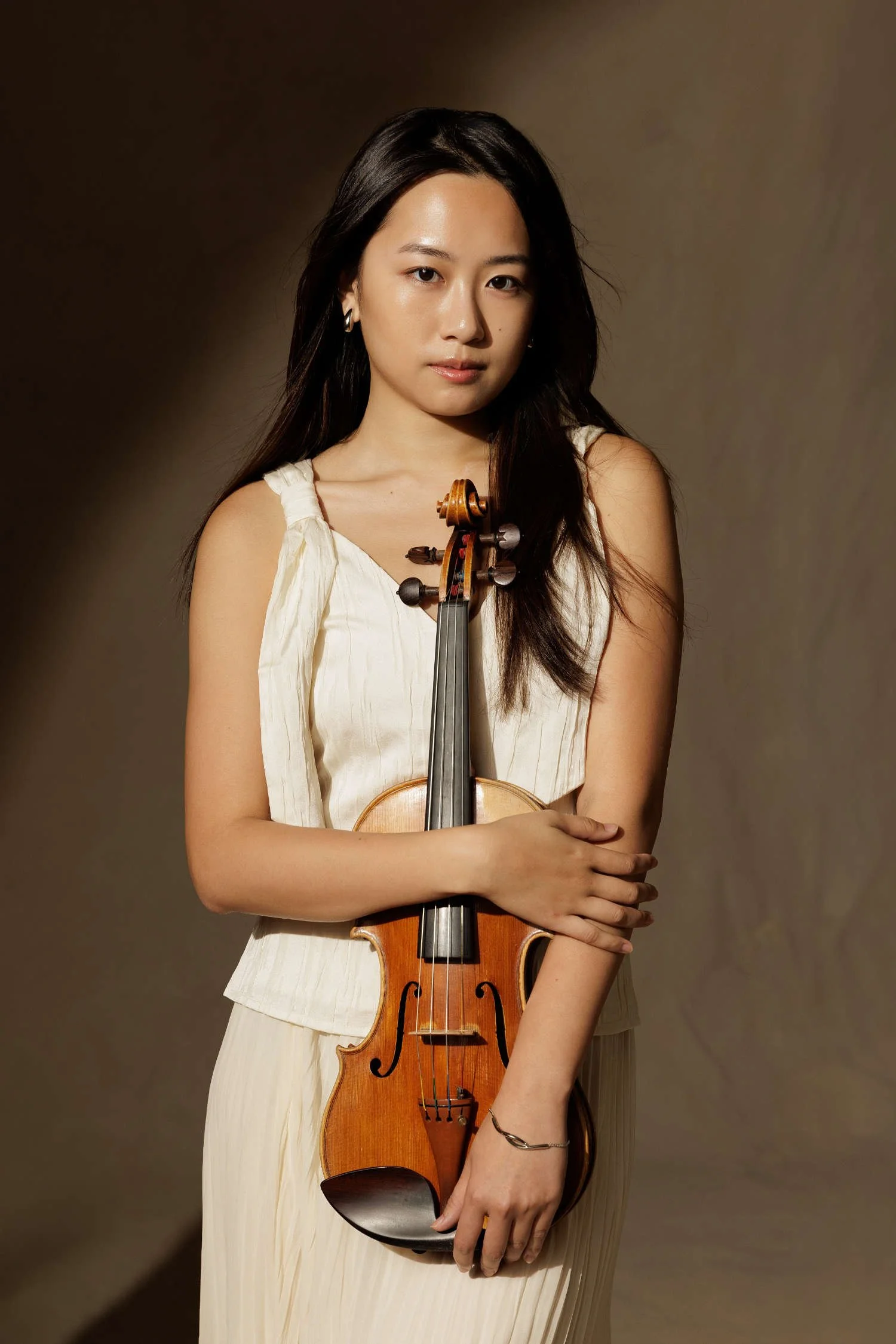 Myra Choo professional violinist, vocalist, two-time Grammy award nominee, Mark Vickness Interconnected band member, Berklee School of Music graduate