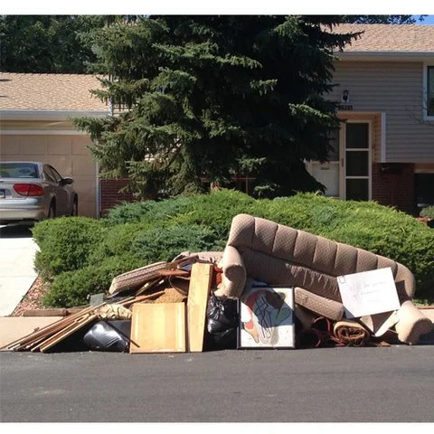 Curbside junk pickup in Lakeland