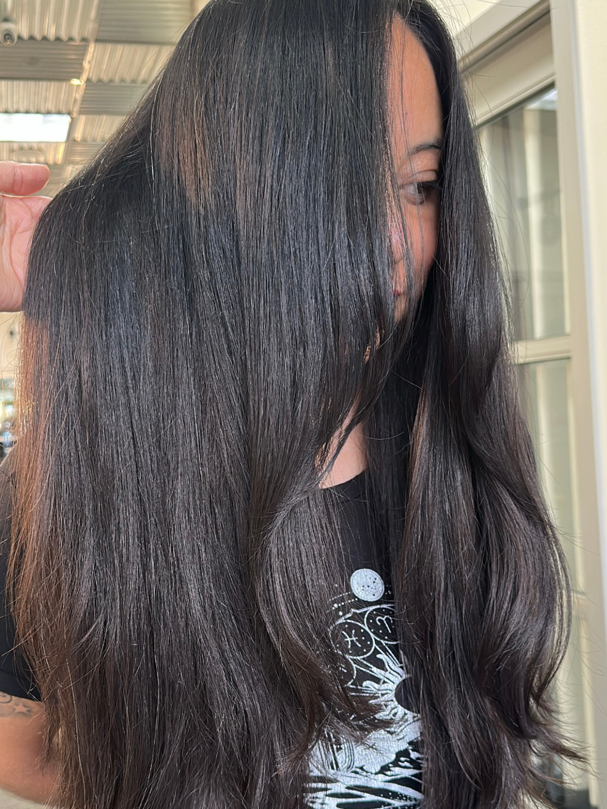 black cut lay px).png