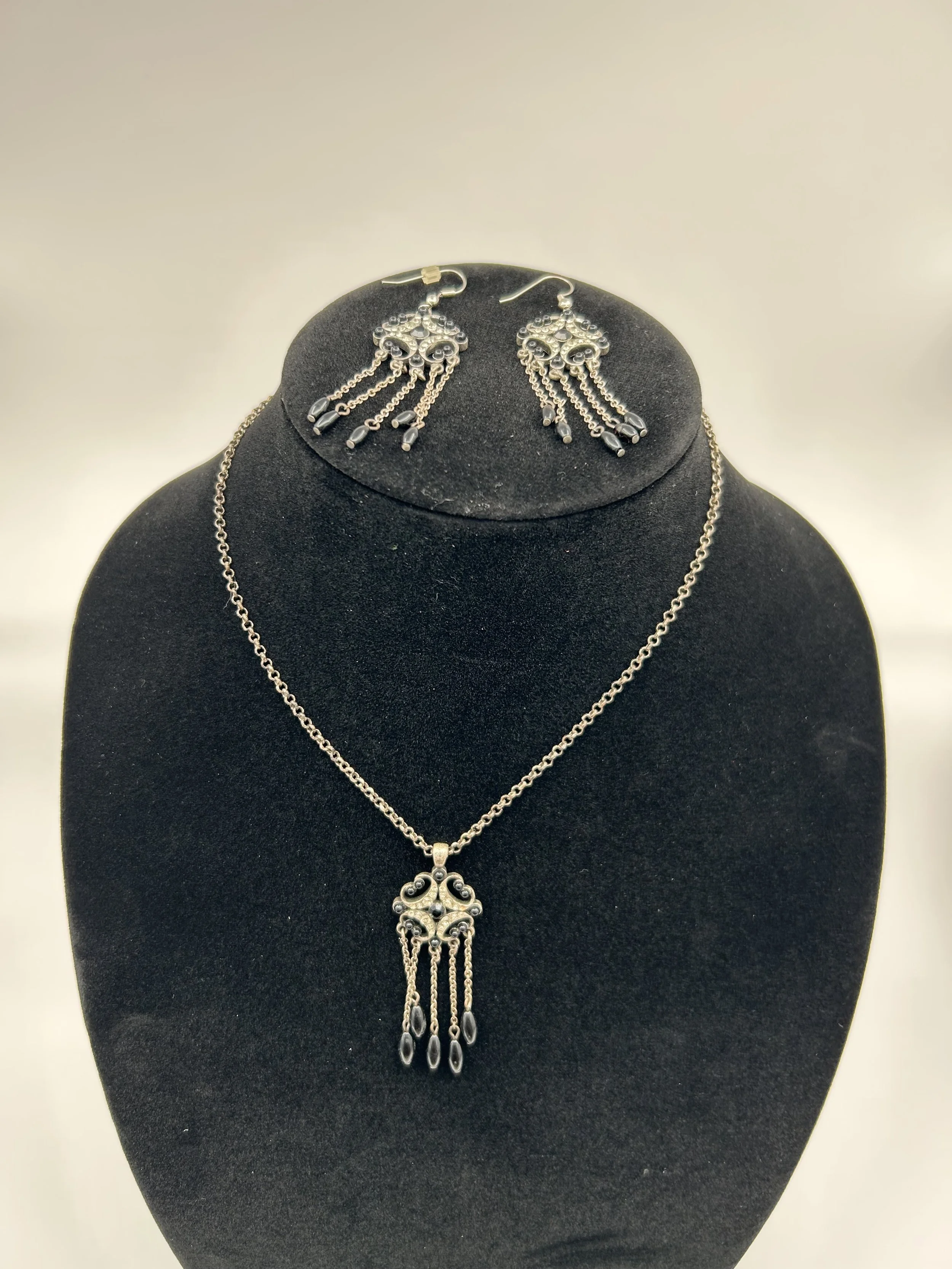 Sterling Silver 925 Vintage Inspired Chandelier Design Necklace and Earring Set