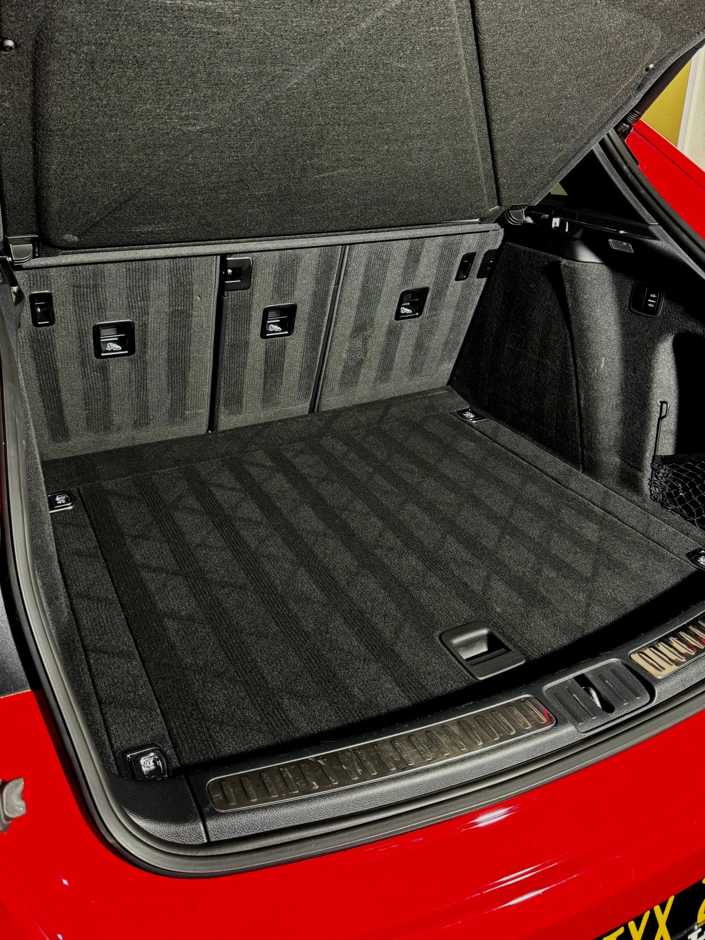 Mobile interior detailing services for cars and trucks in Santa Clara California and cities near by