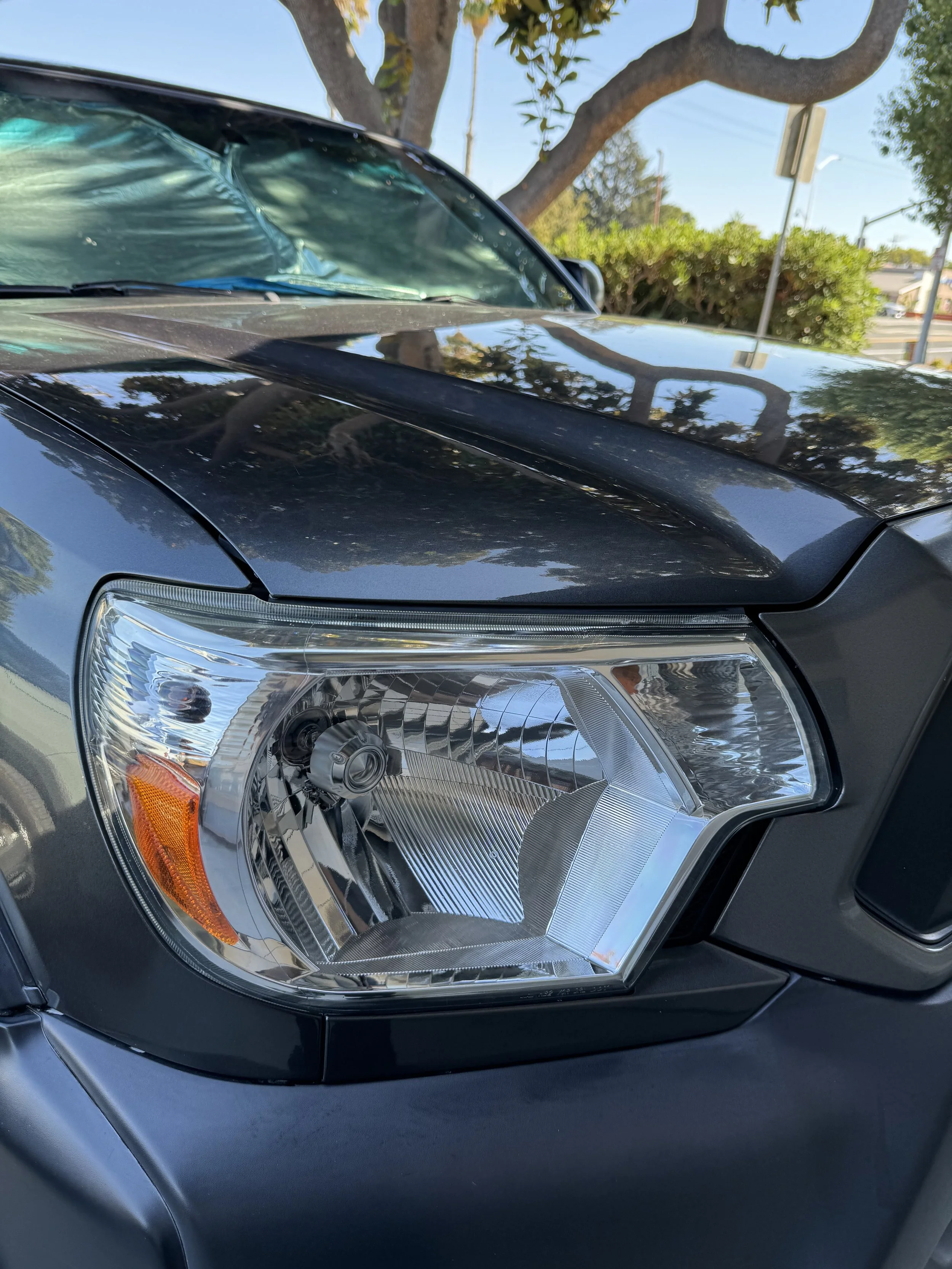 Headlight restoration services for oxidized headlights in Santa Clara California and cities near by