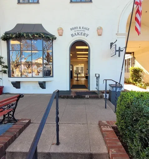 Residential window cleaning service