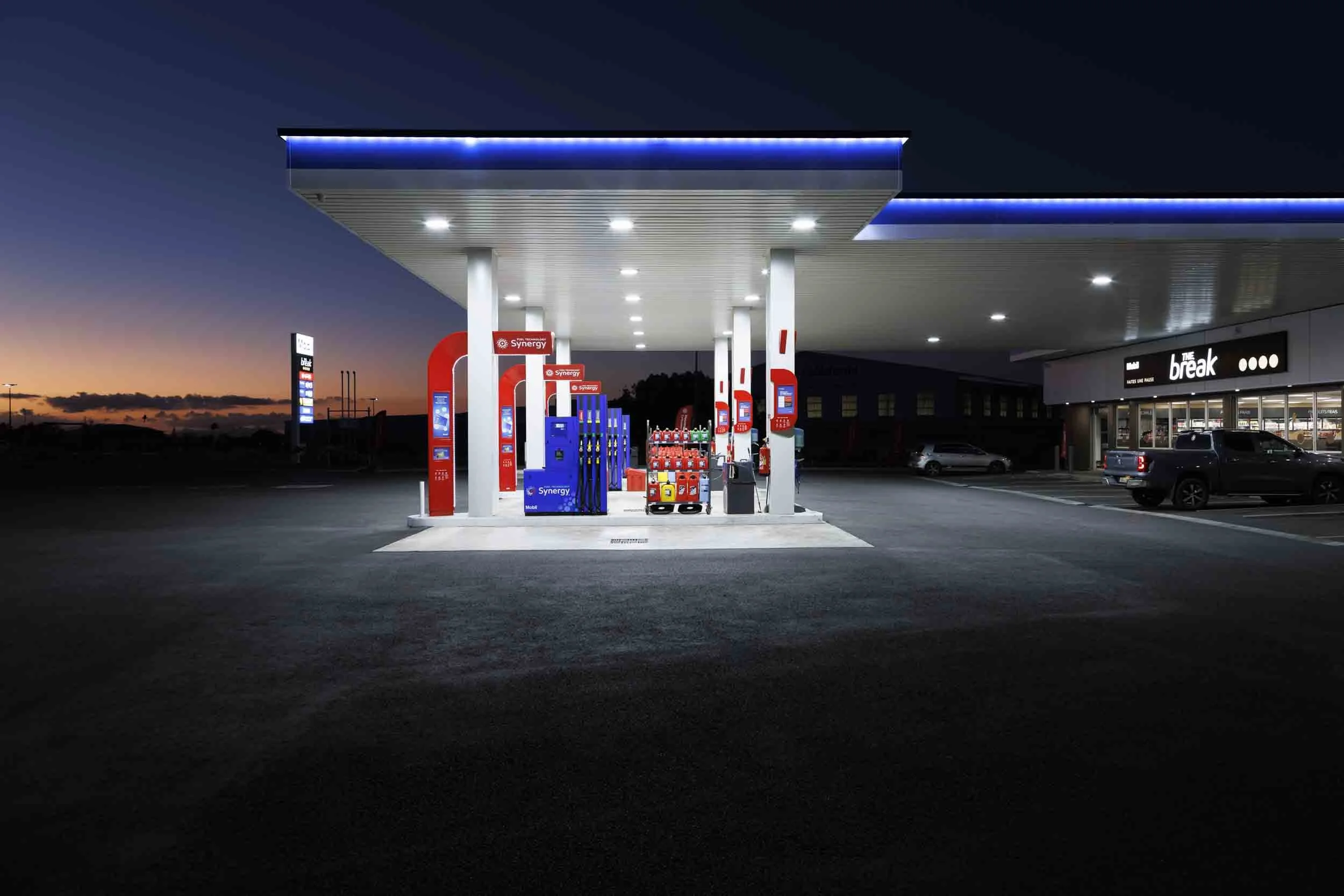 Mobil Magenta 263.jpg