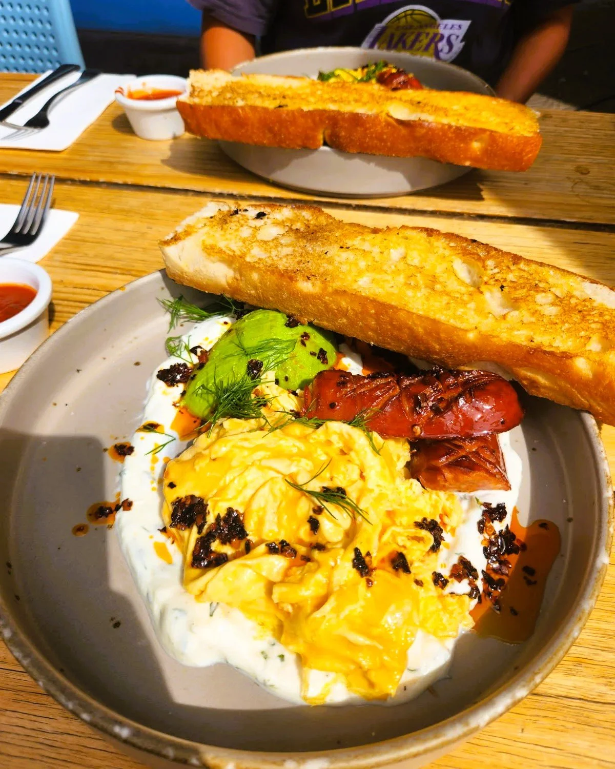Chilli Eggs make the perfect brunch. Smokey tomato sauce, herb labneh and toasted focaccia. Stop by for your daily brew and enjoy a plate.

📸 Jessica #eatmelbourne #melbournefoodie #melbournefood #melbournebrunch #sandringham