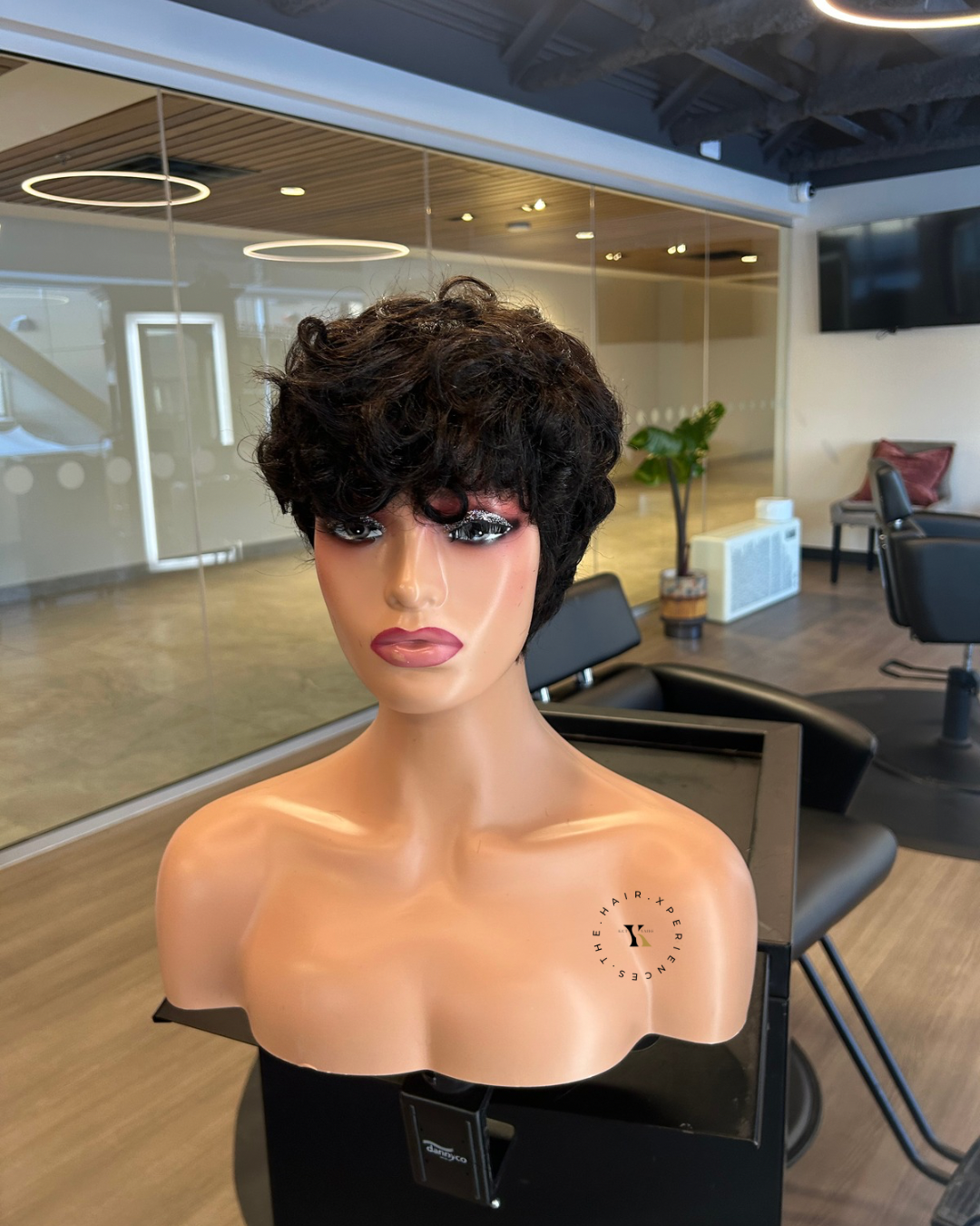 4 GIFTS TO BE WON - 7.png