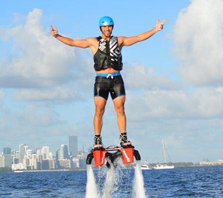 Passeio de Fly Board - R$320,00
