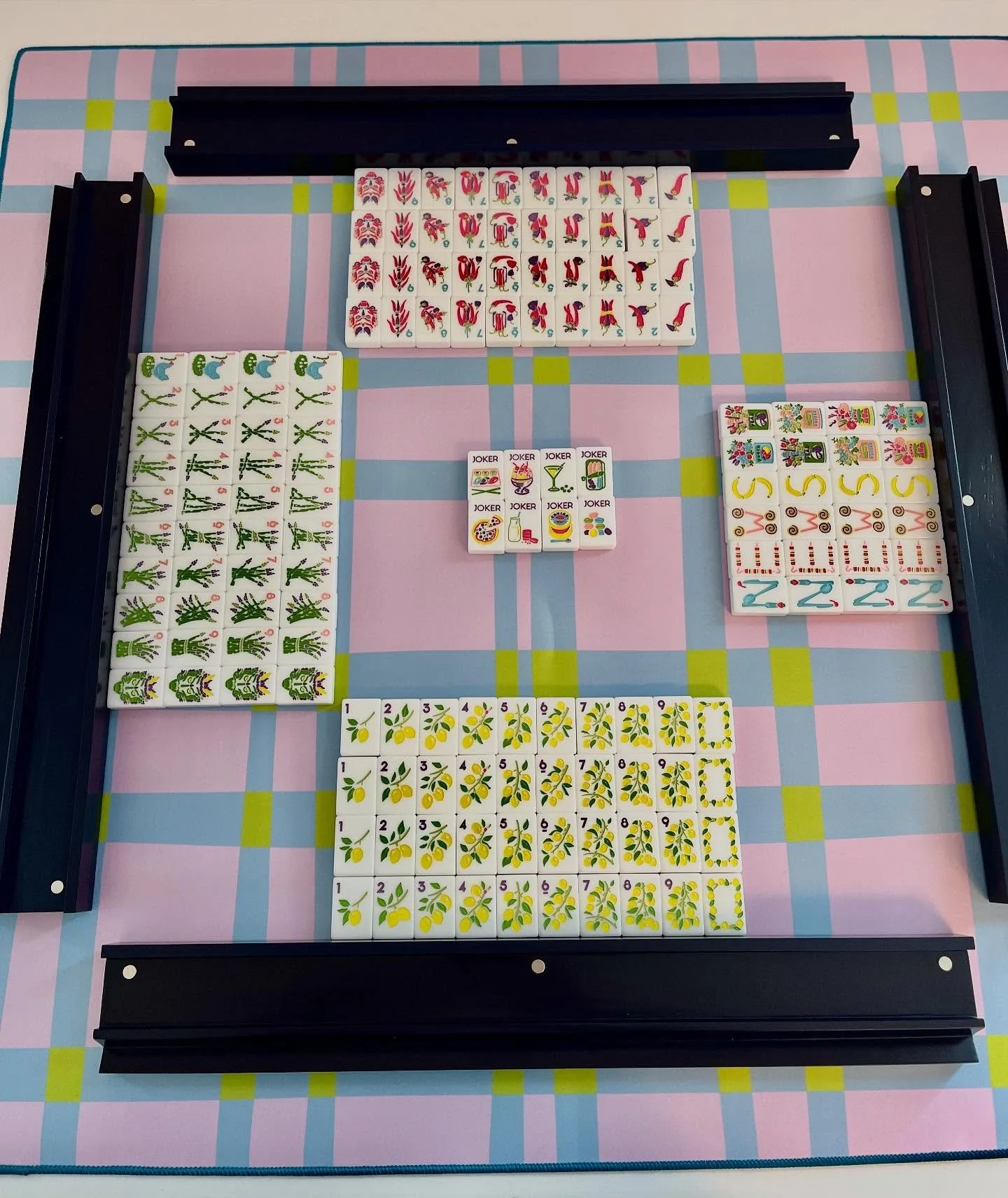Excited for these picnic vibes at tonight&rsquo;s lesson 🥖🍷🍎🌳

#mahjonginstructor #mahjong #mahjong🀄️ #mahjongg #thingstodoboston #bostonmahjong #mahjongboston #mahjbos #themahjongline