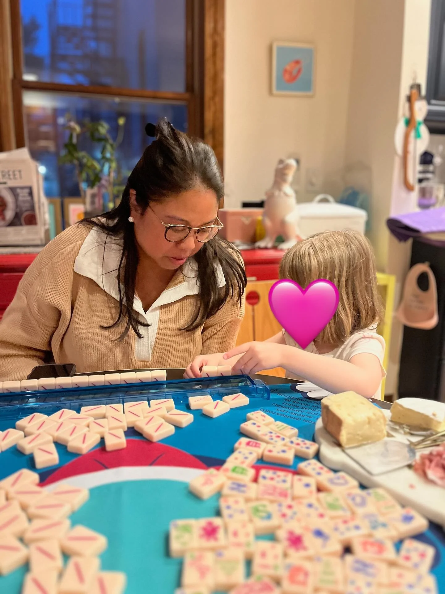 Start em young! Have a kiddo who&rsquo;s interested in mahjong but not old enough to read a card yet? If they know their numbers, let them help you discard! My 3.5 yo loves helping my friends discard by calling the tile (including suits for different