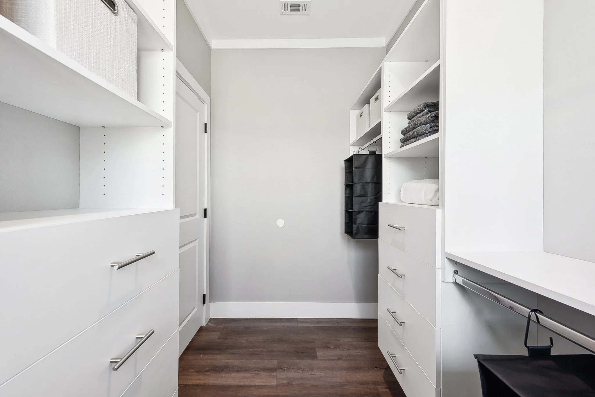 2028 Applewood Dr.-026.jpg