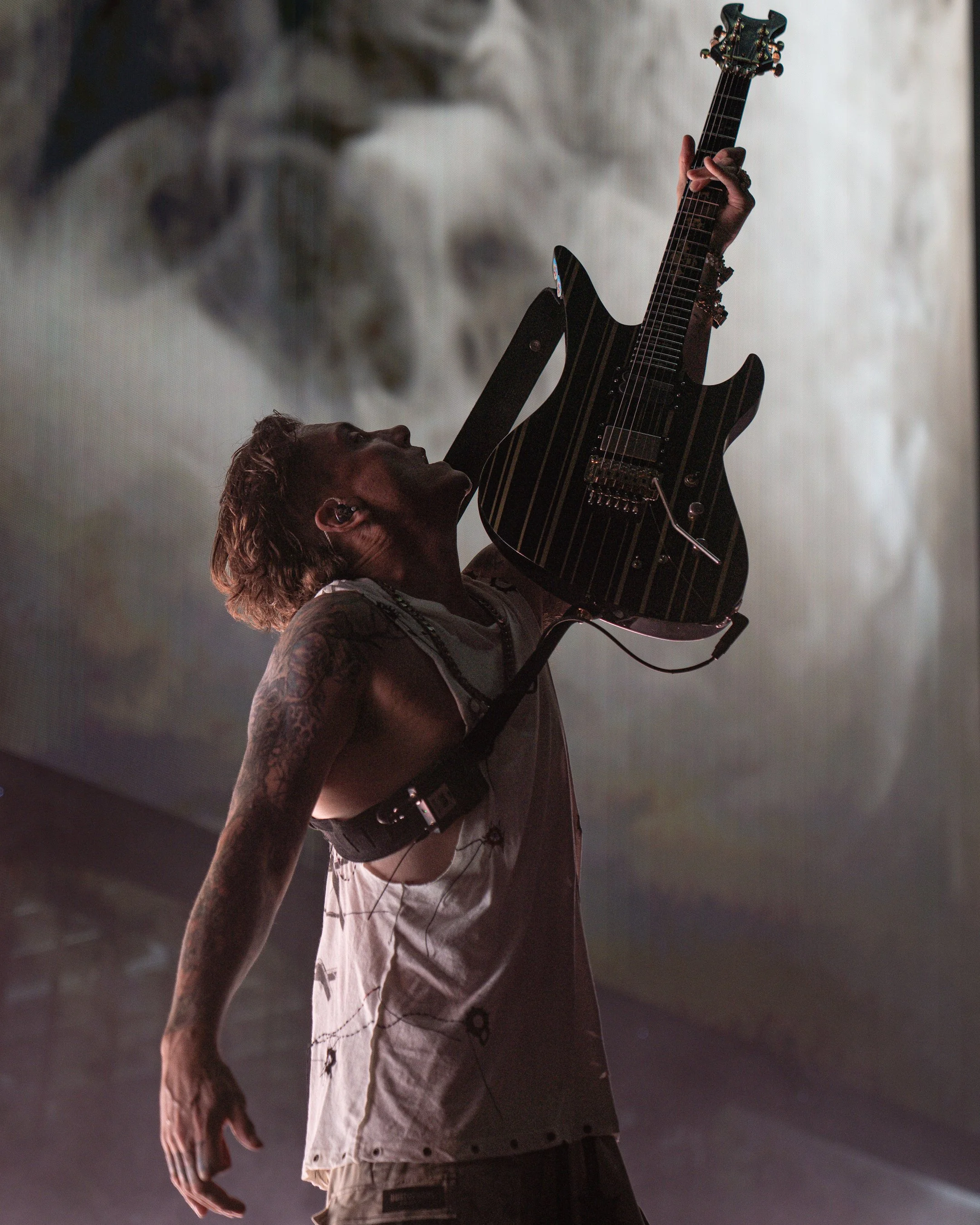 A7X_V-3.jpg
