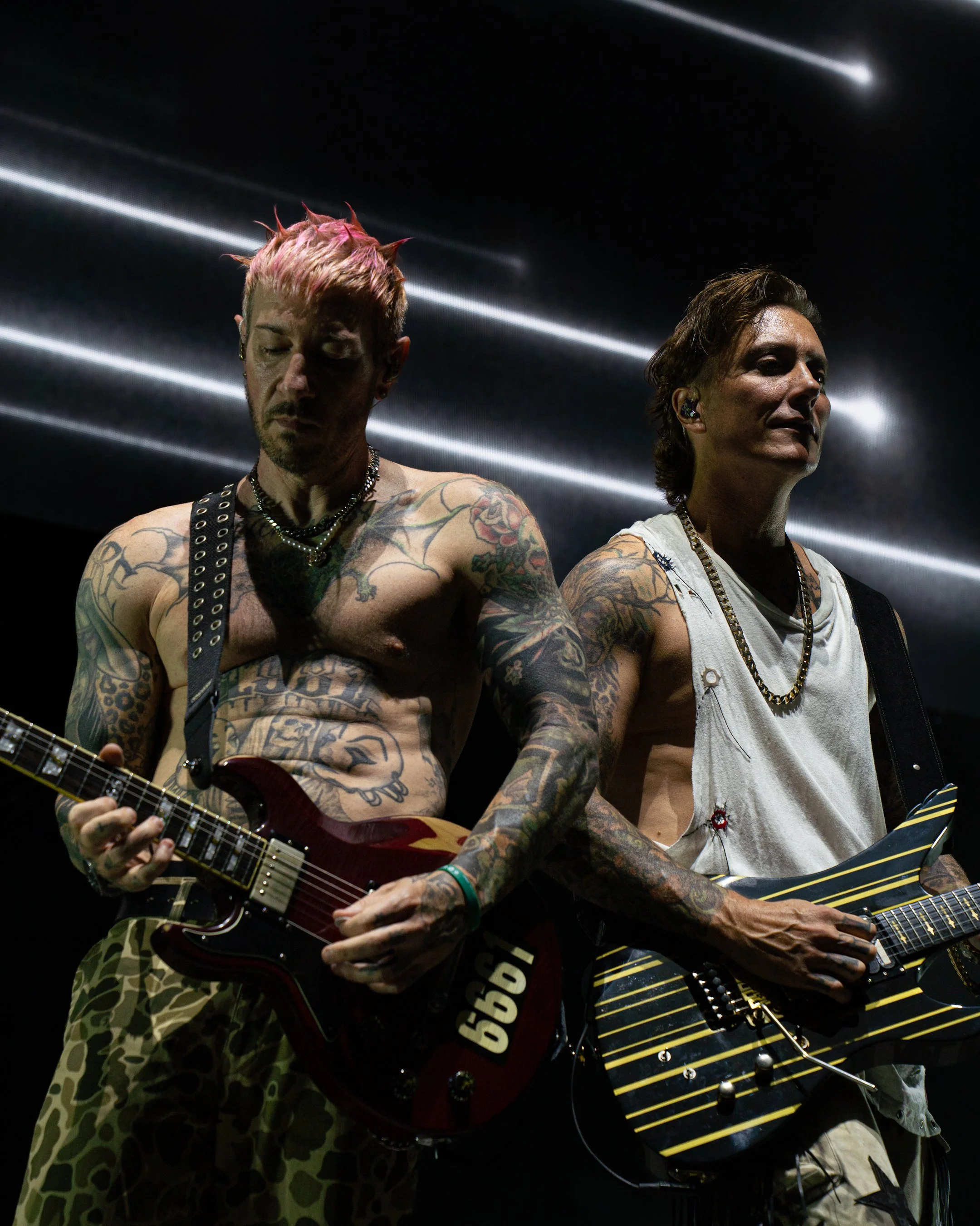 A7X_V-11.jpg