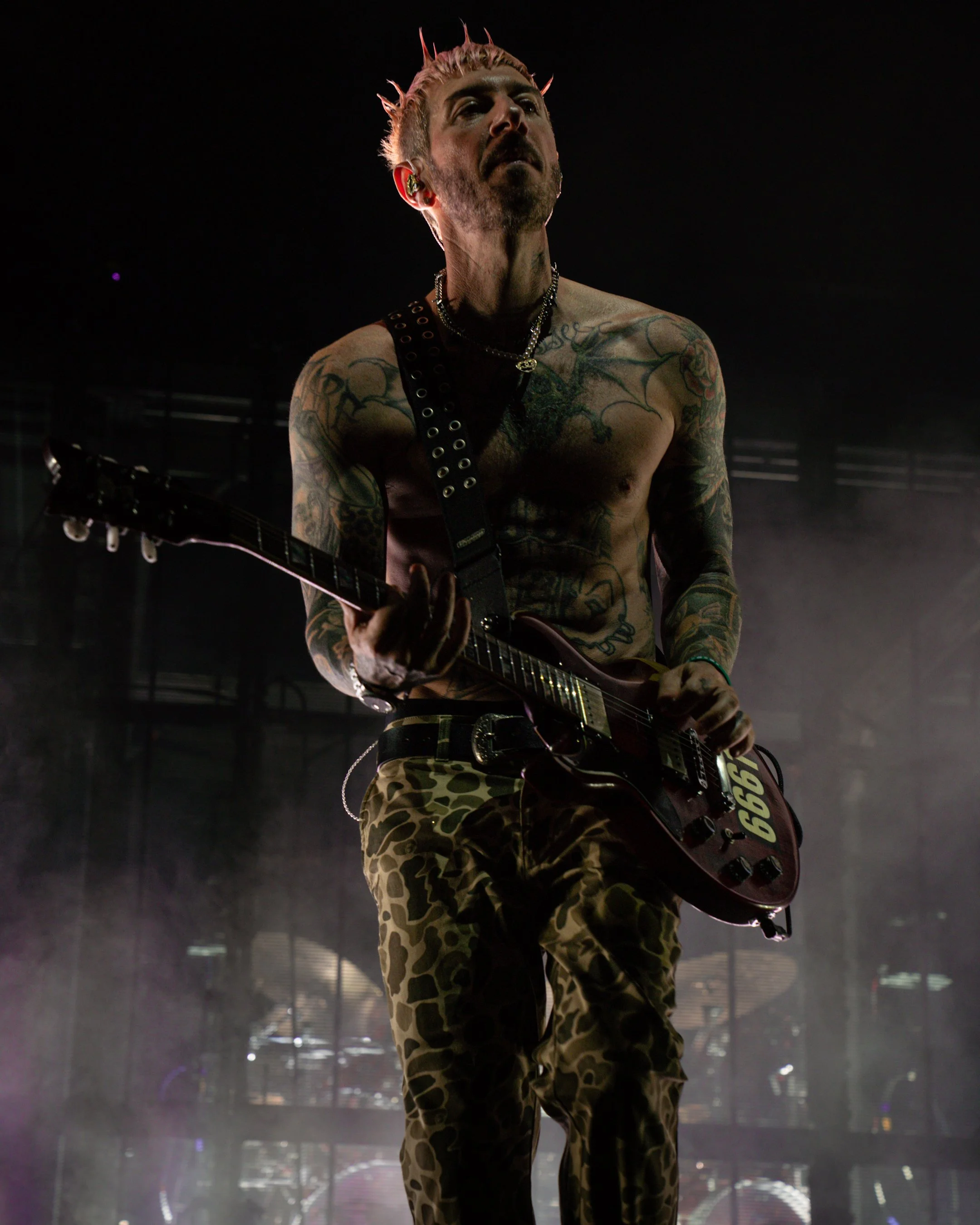 A7X_V-7.jpg