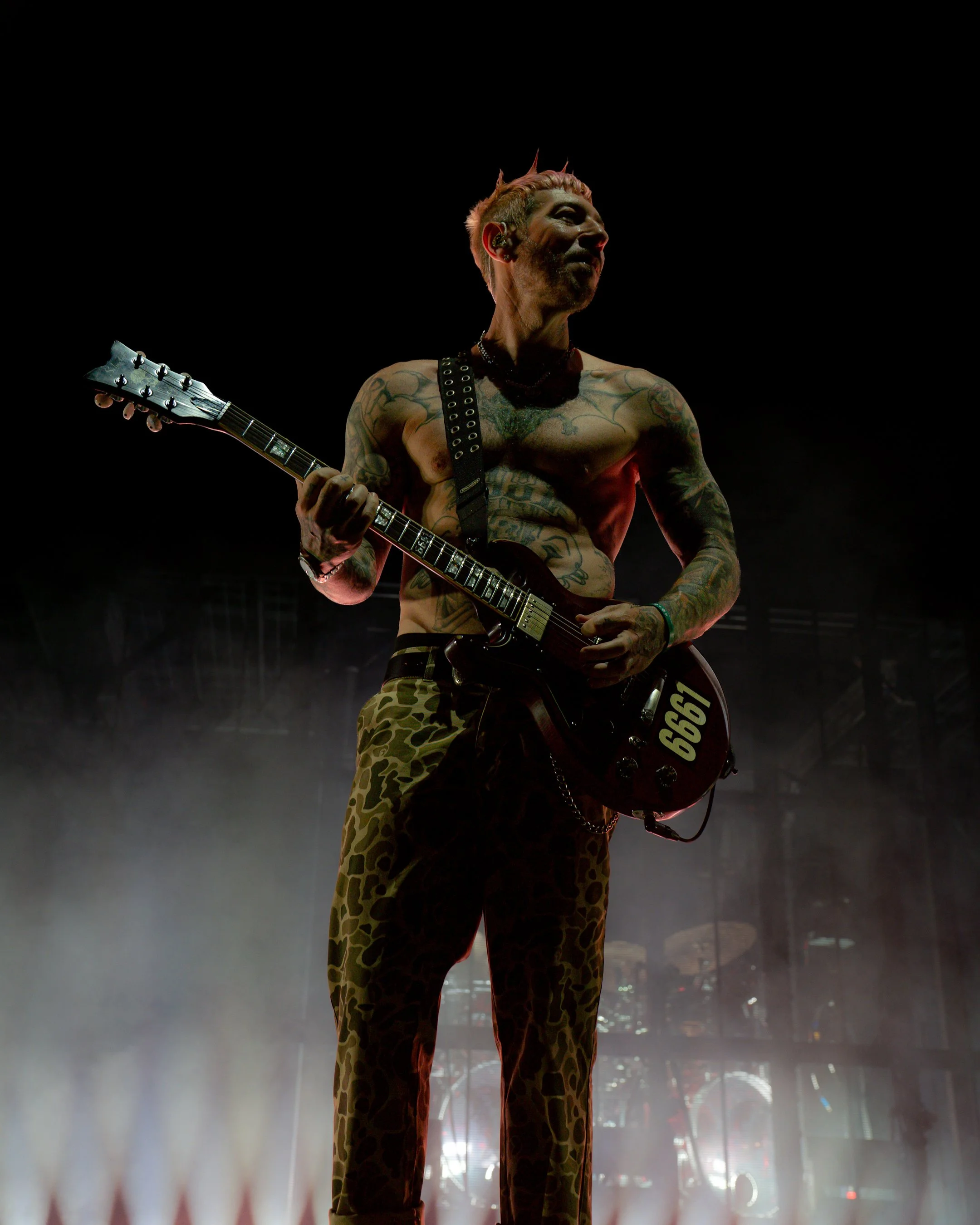 A7X_V-6.jpg