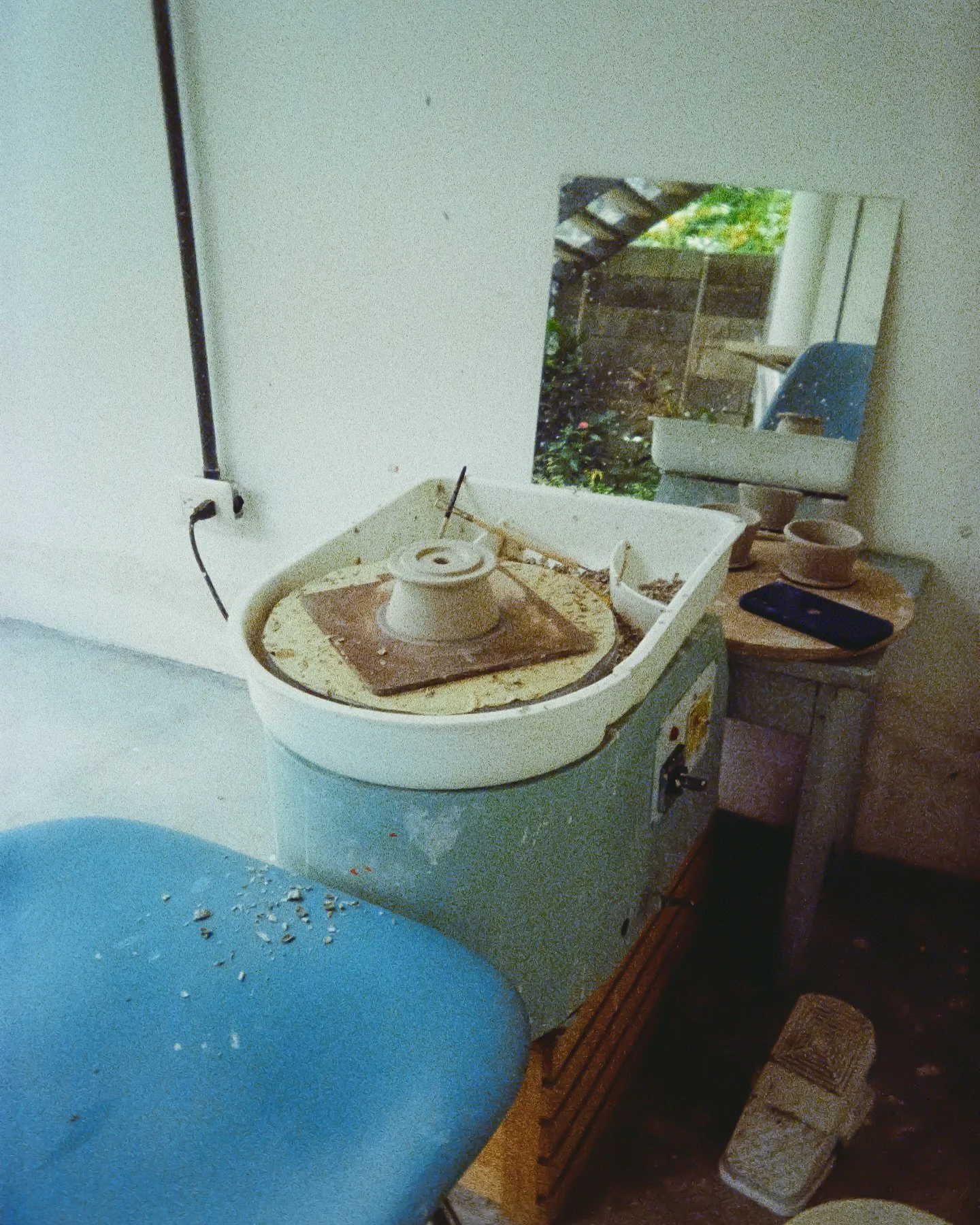 Pottery moments captured by my film camera☘️🌿