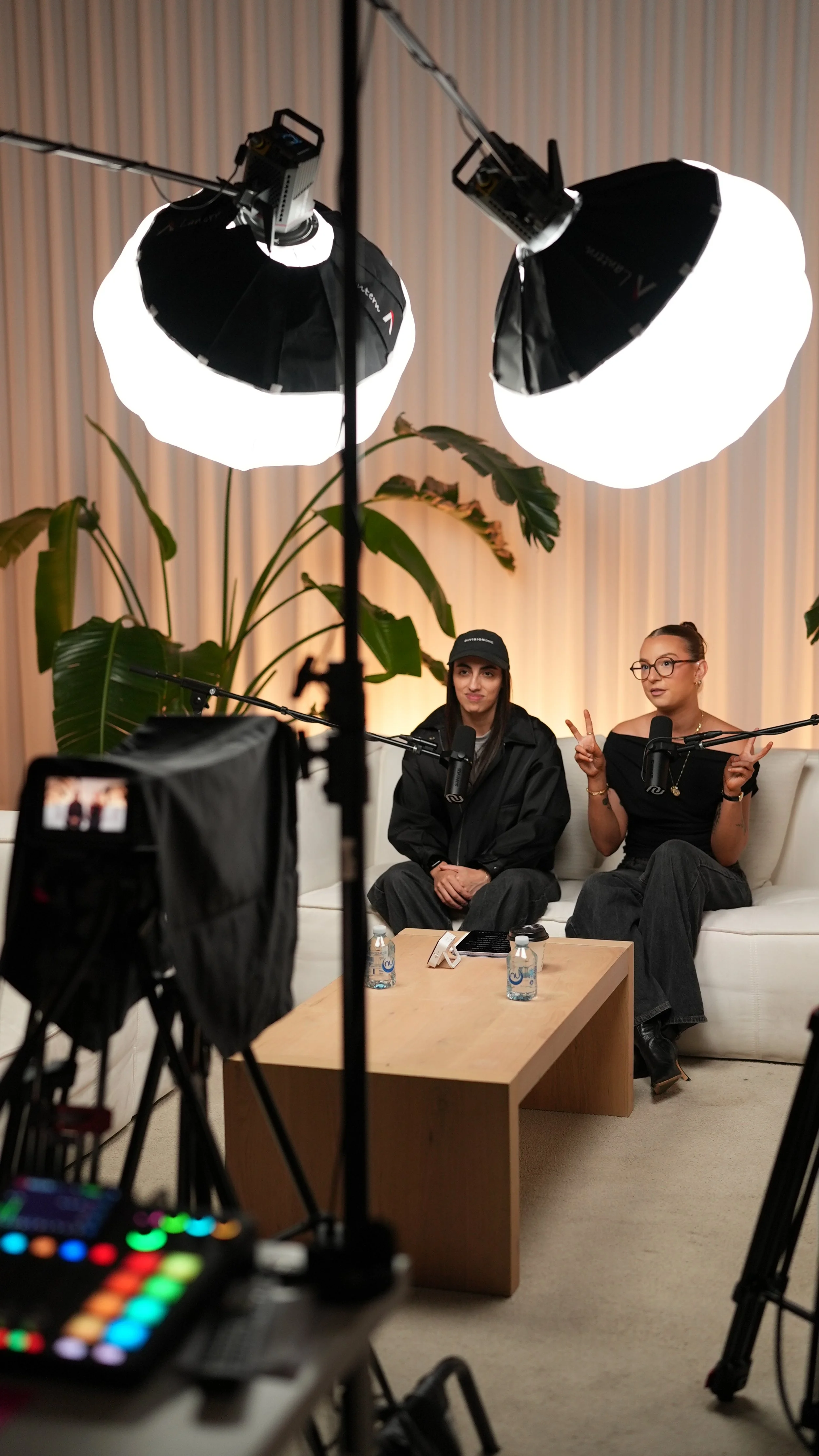 PITCH AND LOCK IN BRAND DEALS.JPG