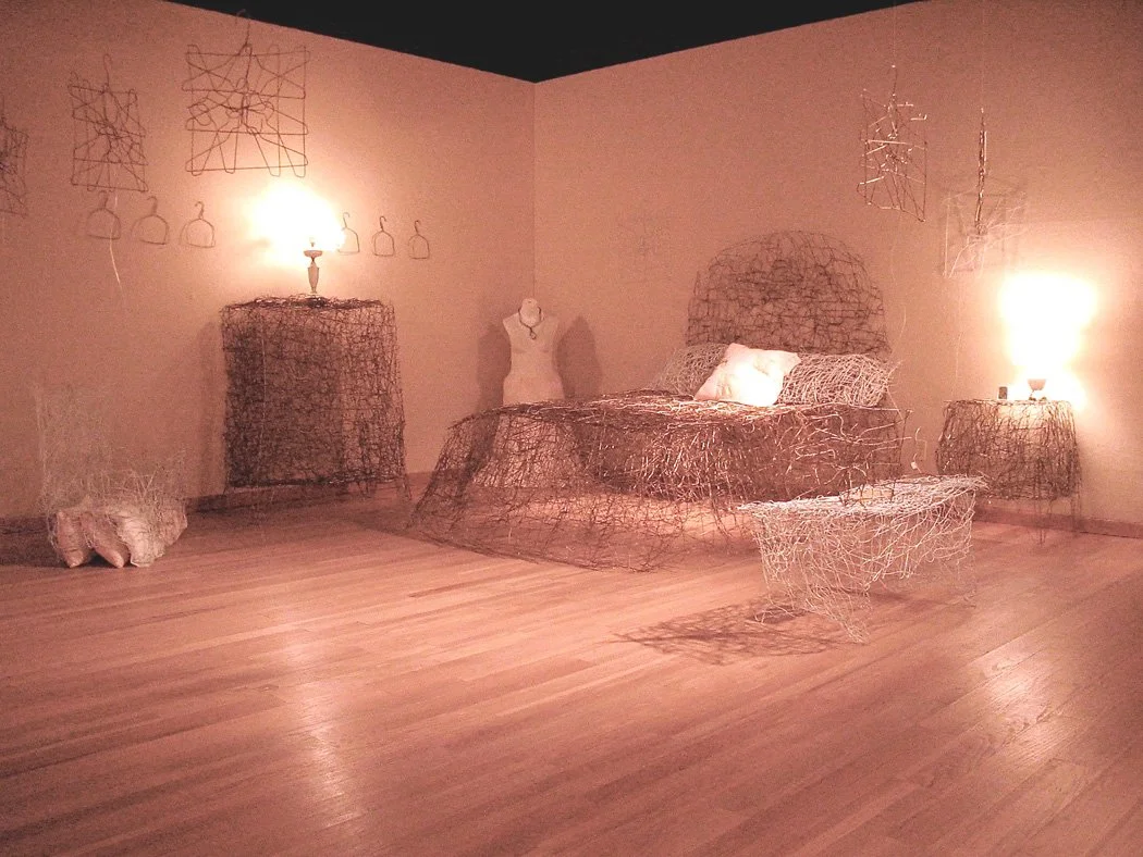 wirehangerbedroom1.jpg