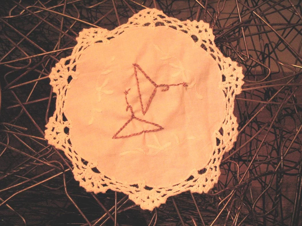 wiredetaildoilie3.jpg