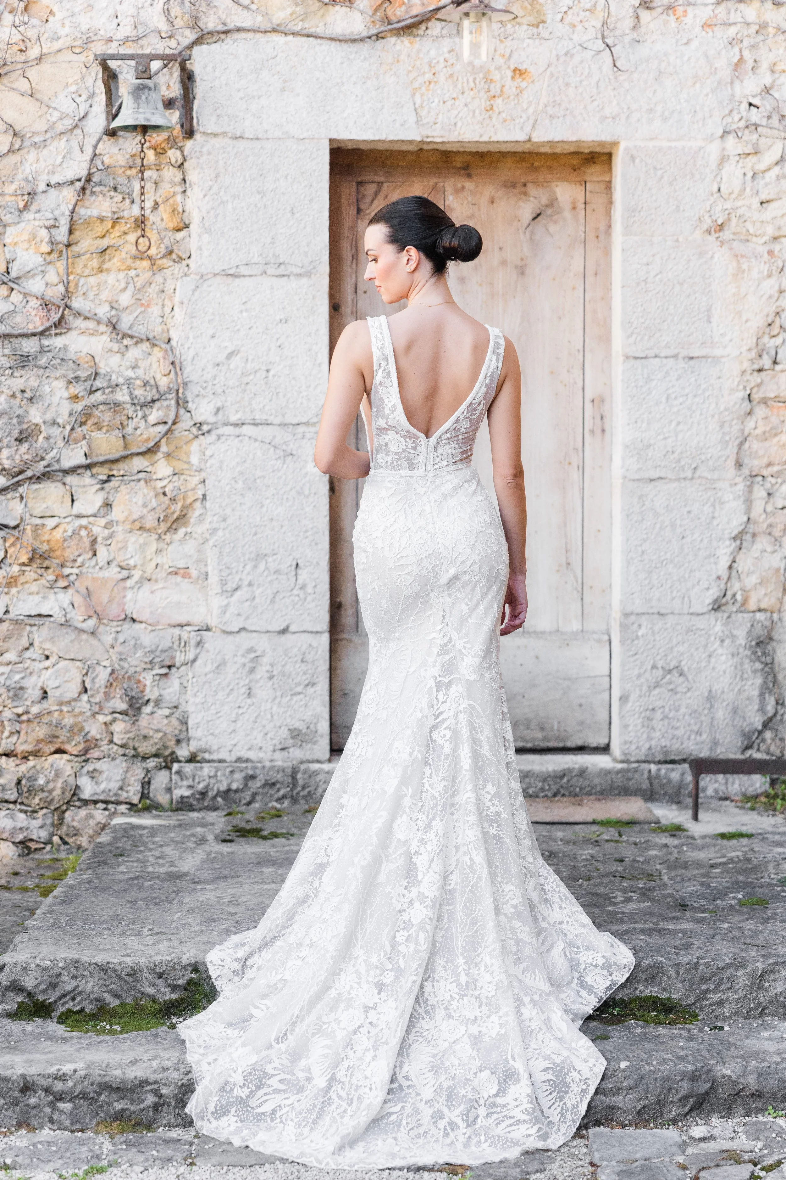 Elegant Bridal Morning in a Provençal Mas | Provence Wedding Photographer