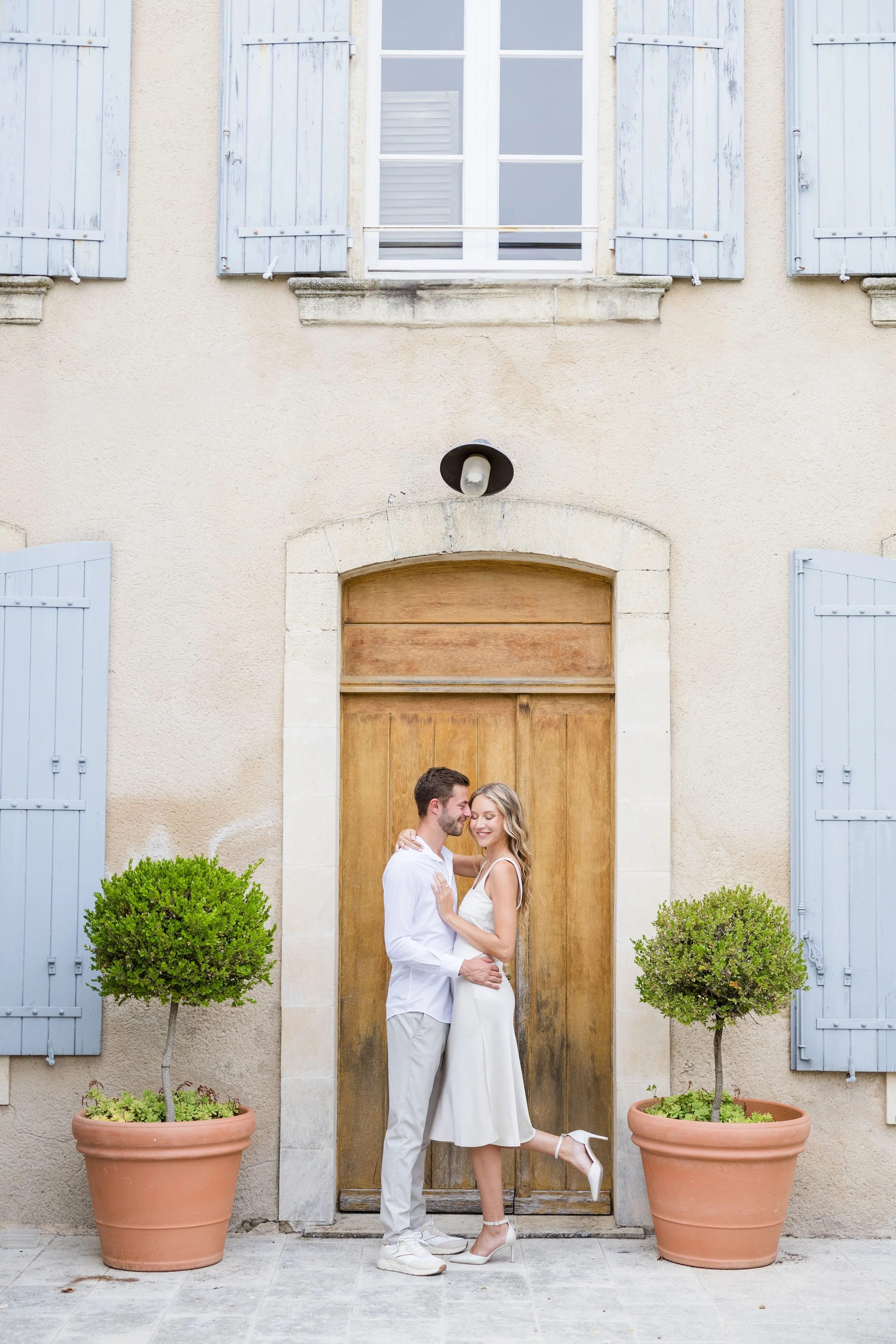 Luxury Couple Portrait in Front of a Provençal Maison