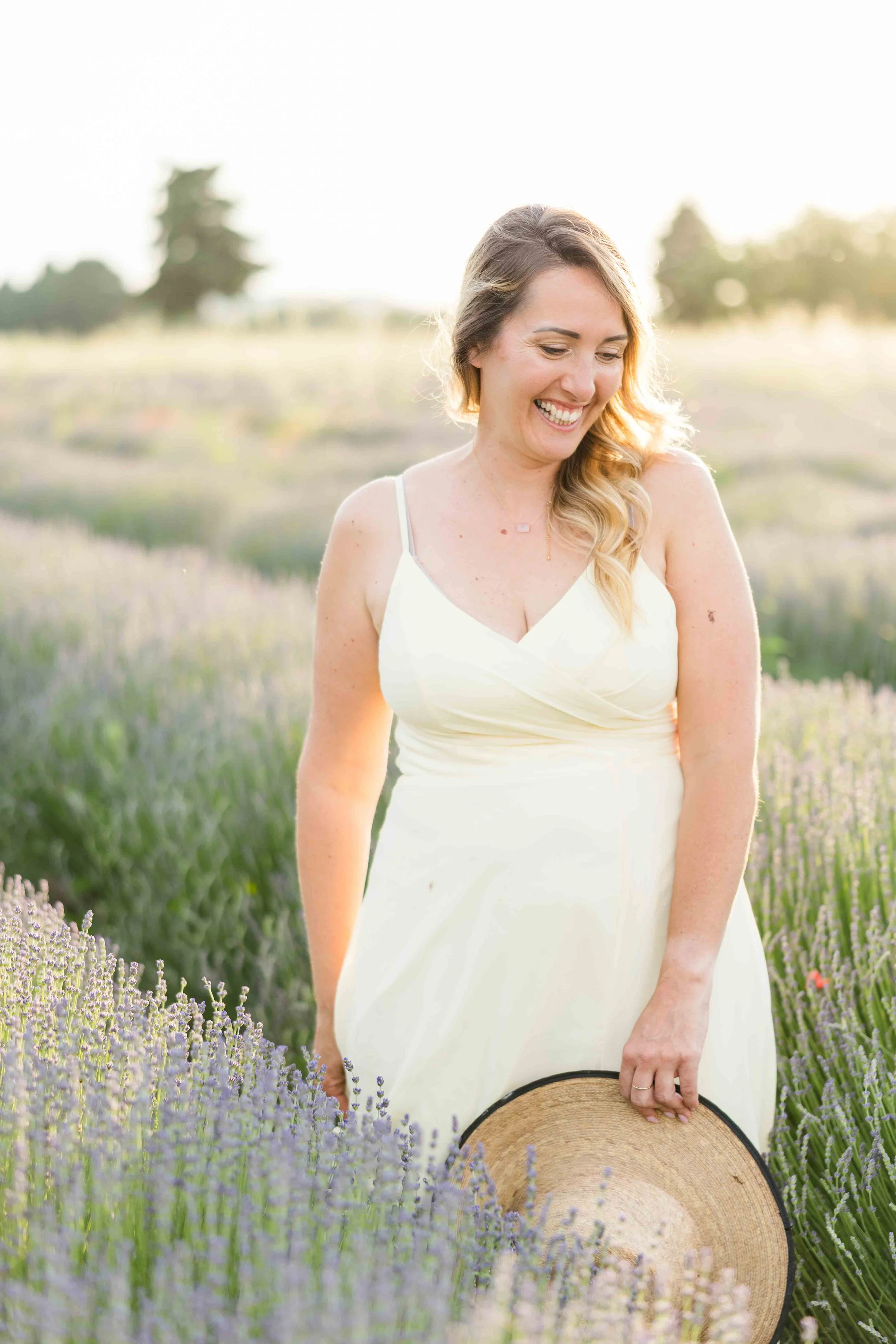fine-art-mother-portrait-lavender-field