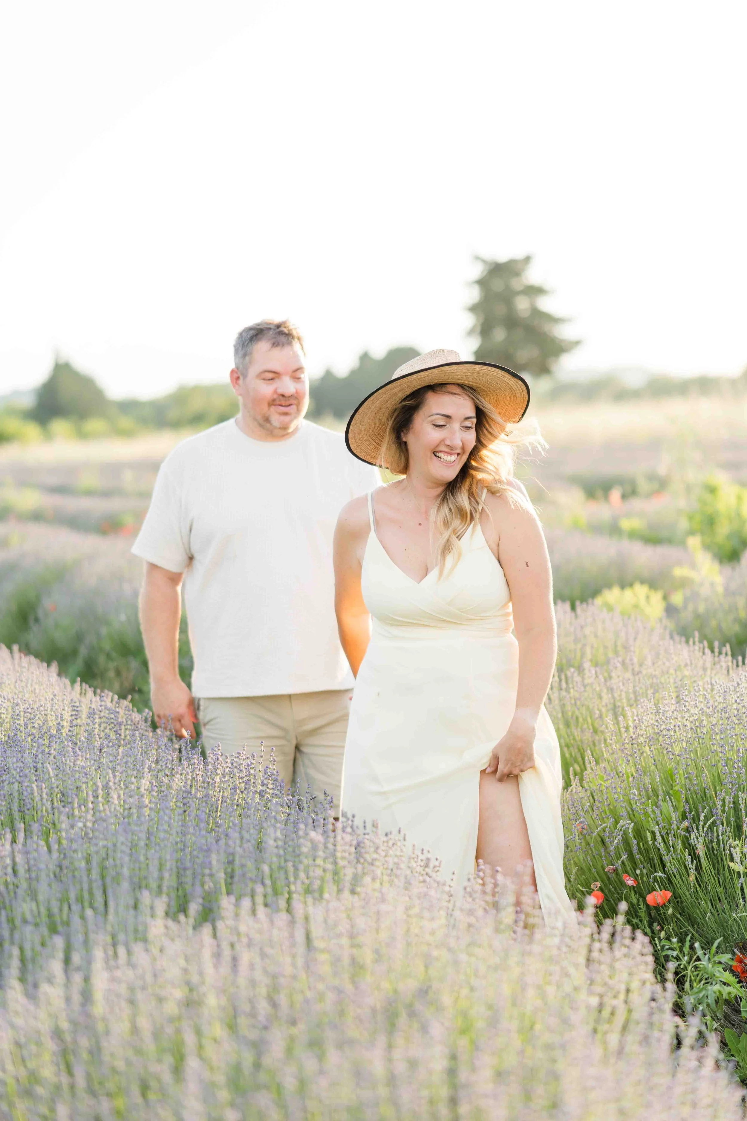 romantic-portrait-with-straw-hat