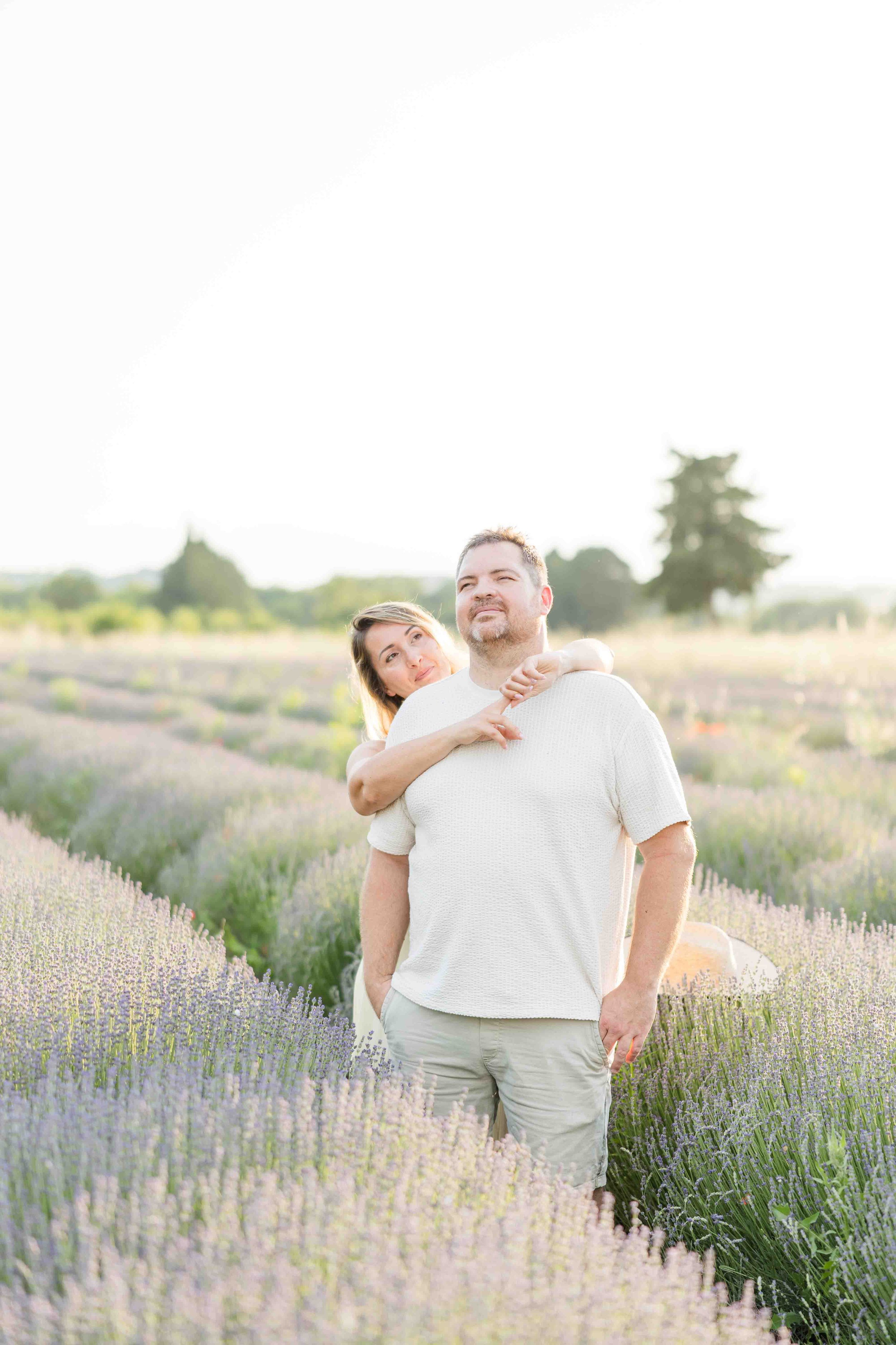 close-up-holding-hands-in-lavender