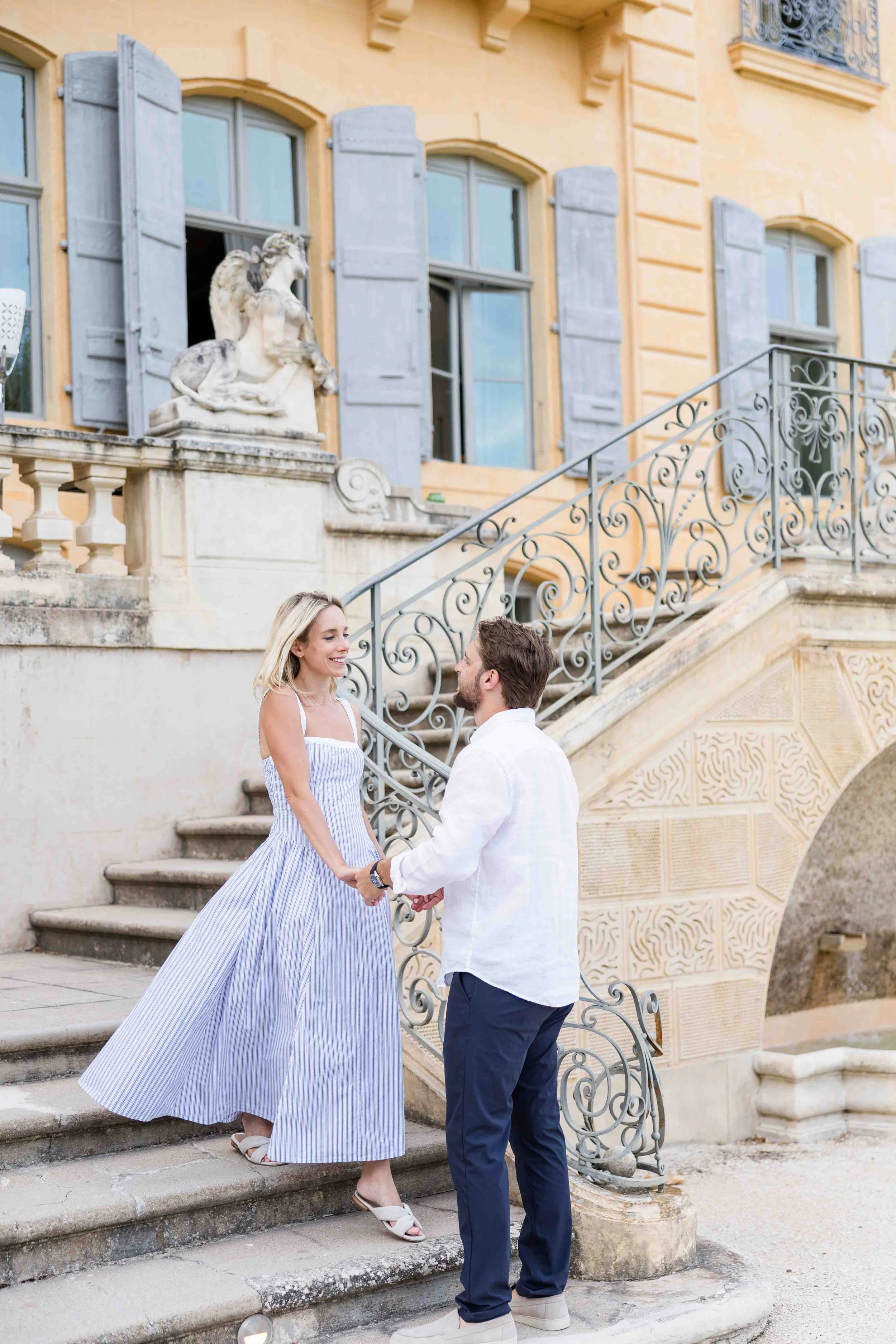 Romantic Photoshoot at Château de Fonscolombe