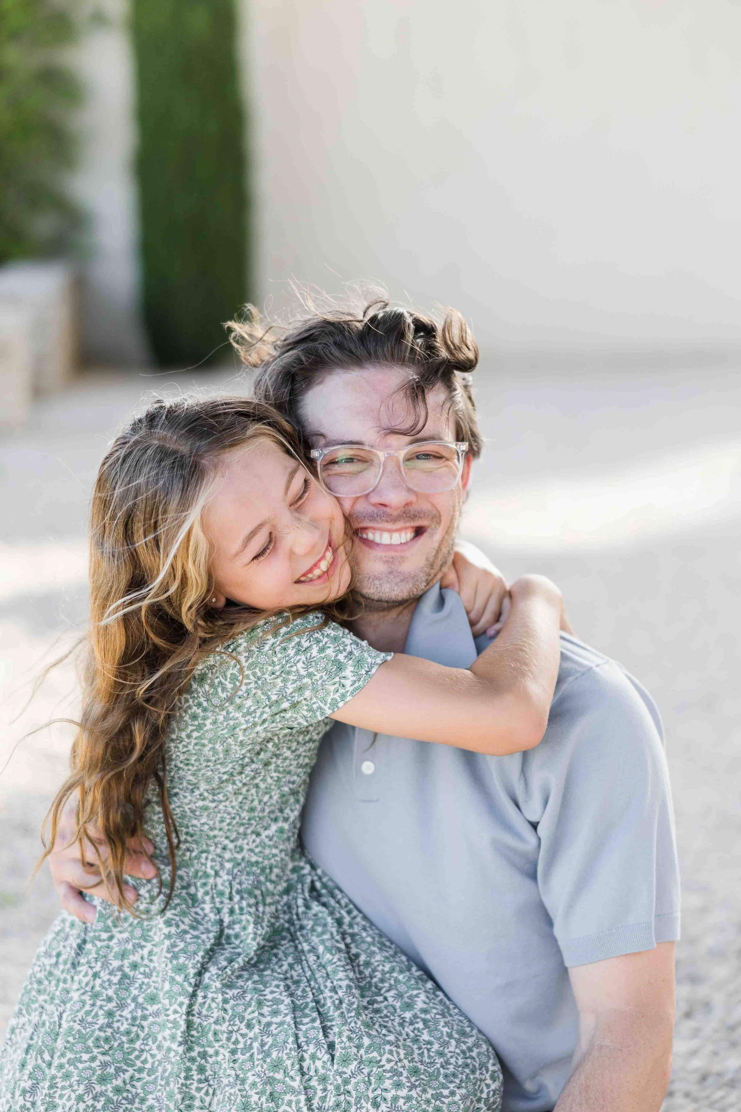 Father Daughter Hug Provence Family Session
