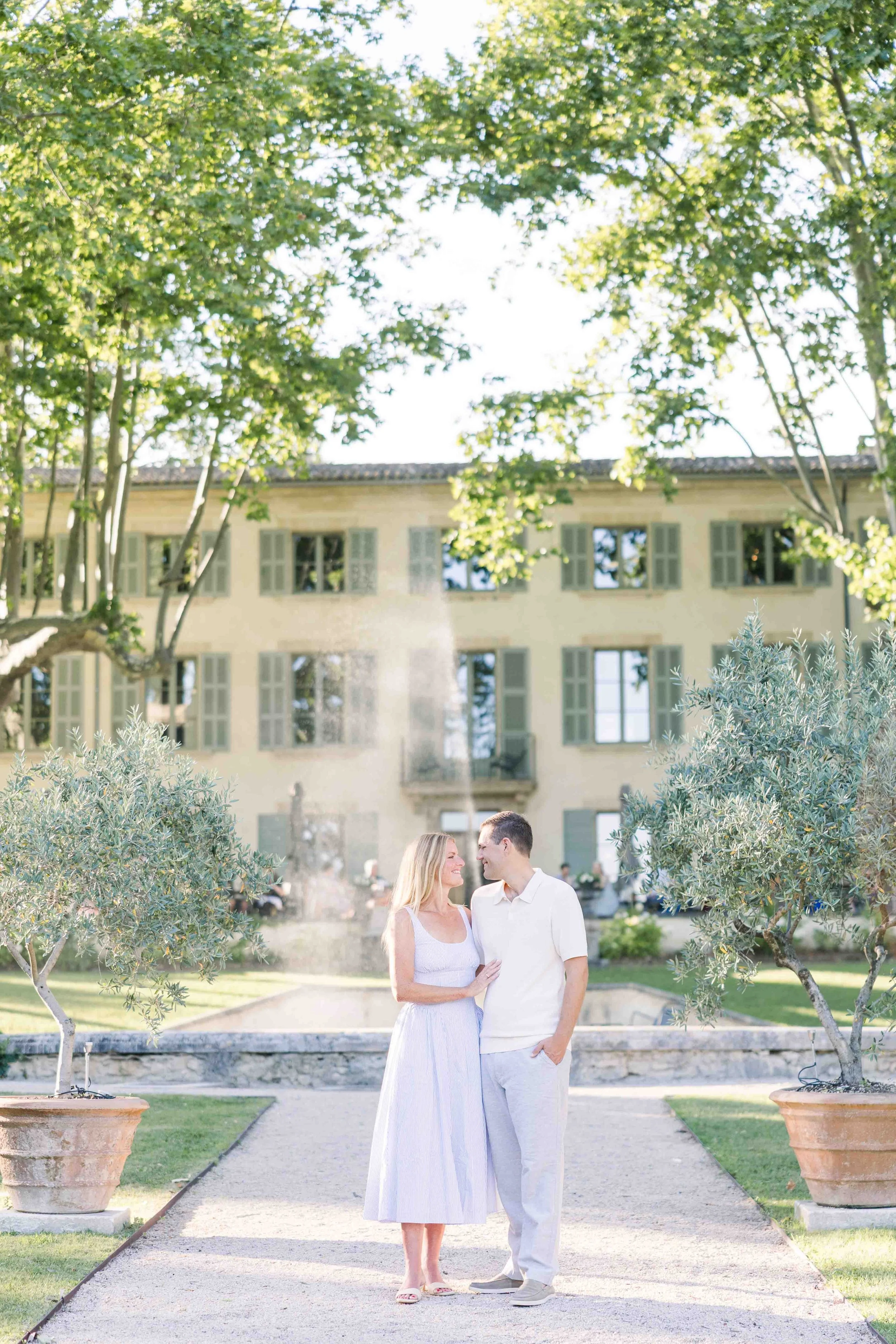 Couple Photoshoot at Domaine de Fontenille: A Timeless Provence Memory