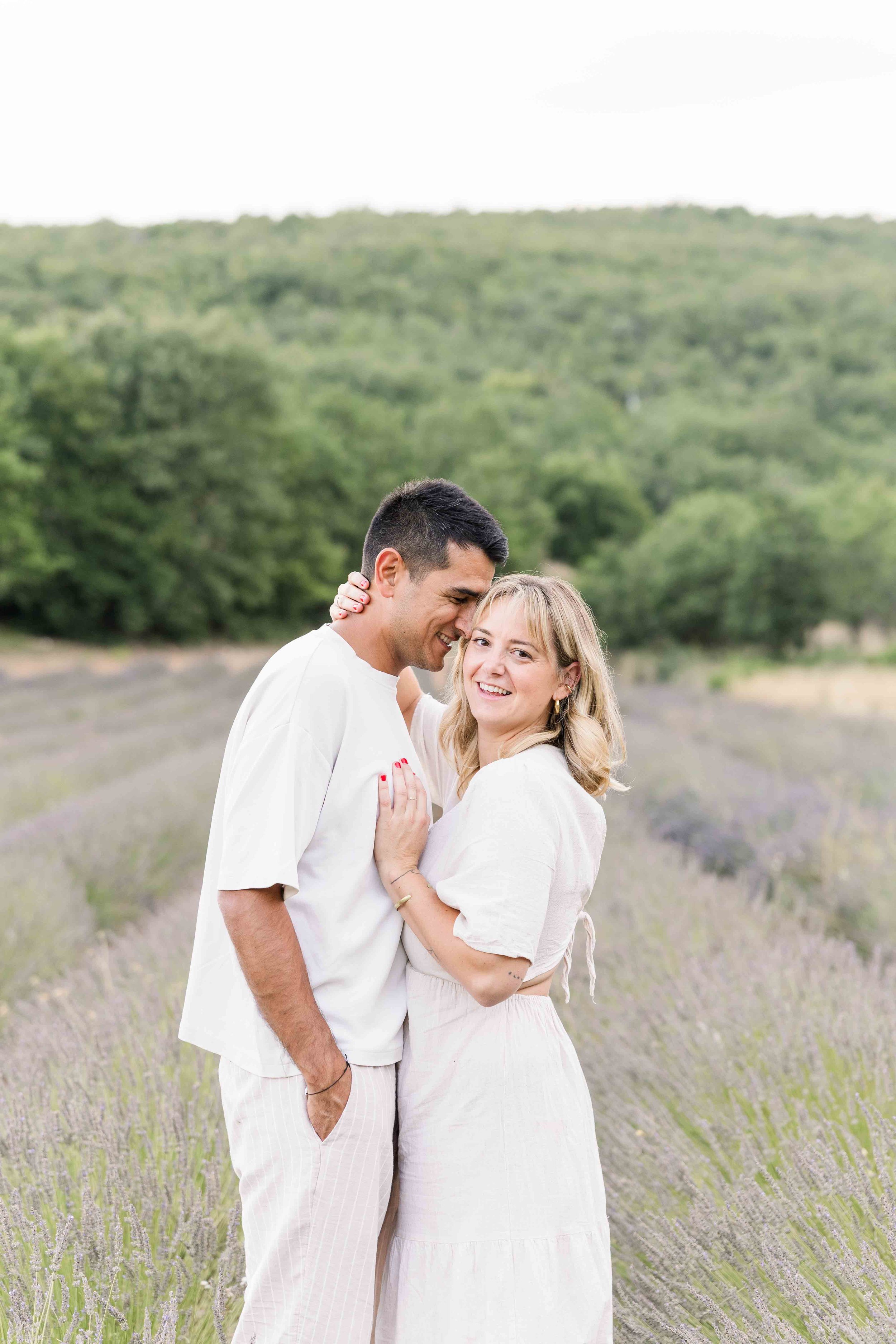 Couple portraits in the Provence countryside