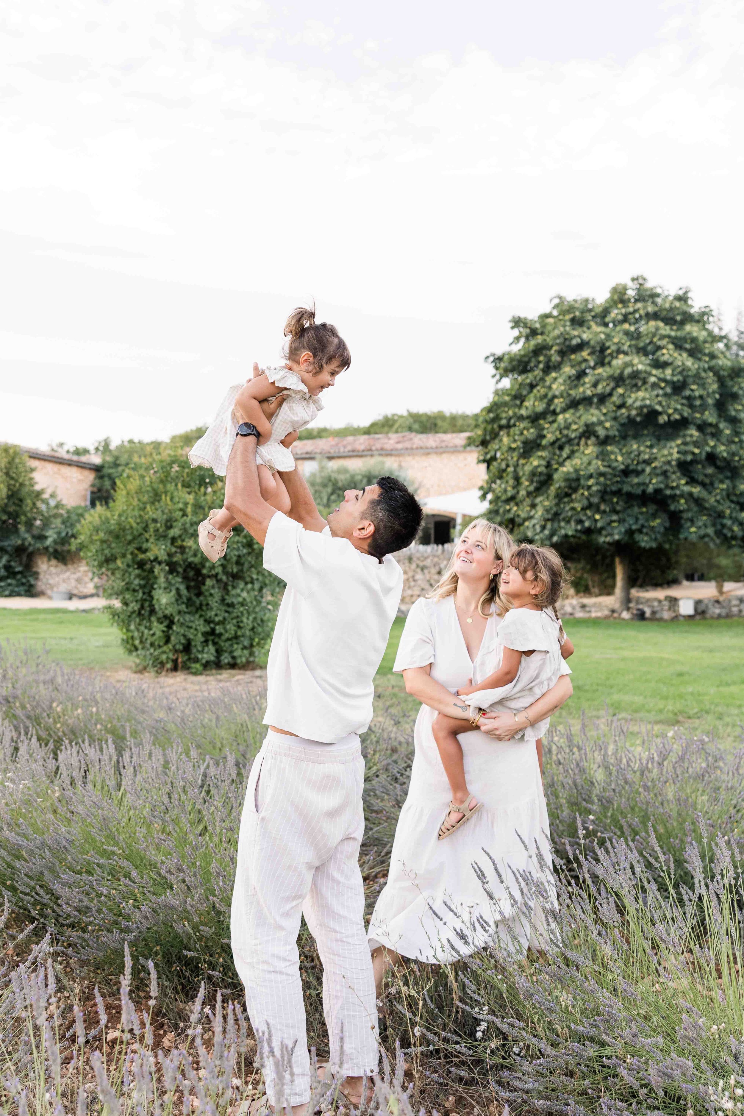 Playful family photography in Provence