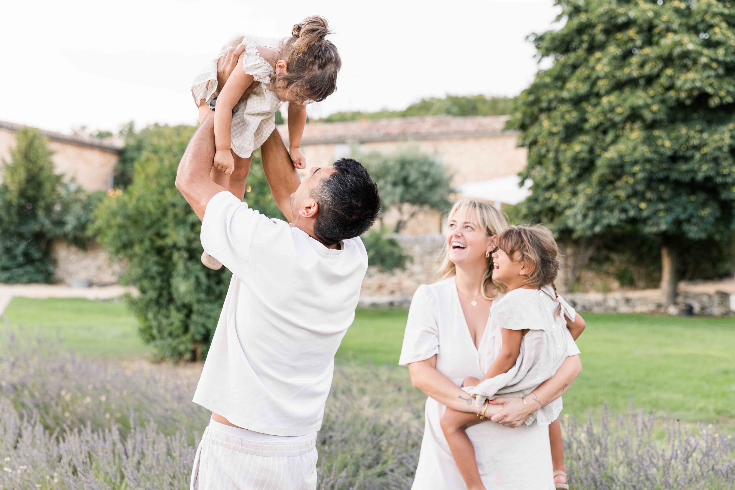 Playful family photography in Provence