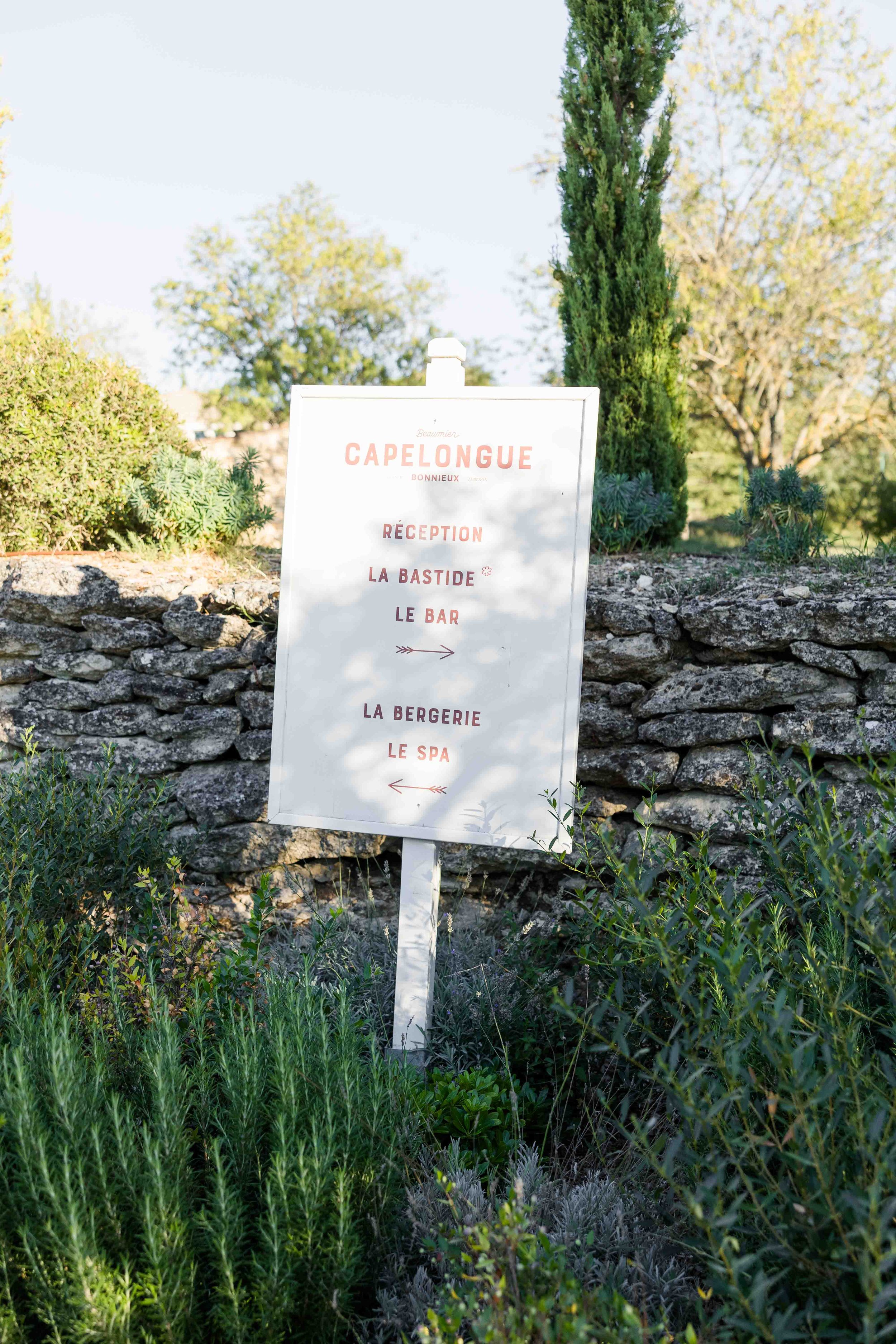 Capelongue Signpost