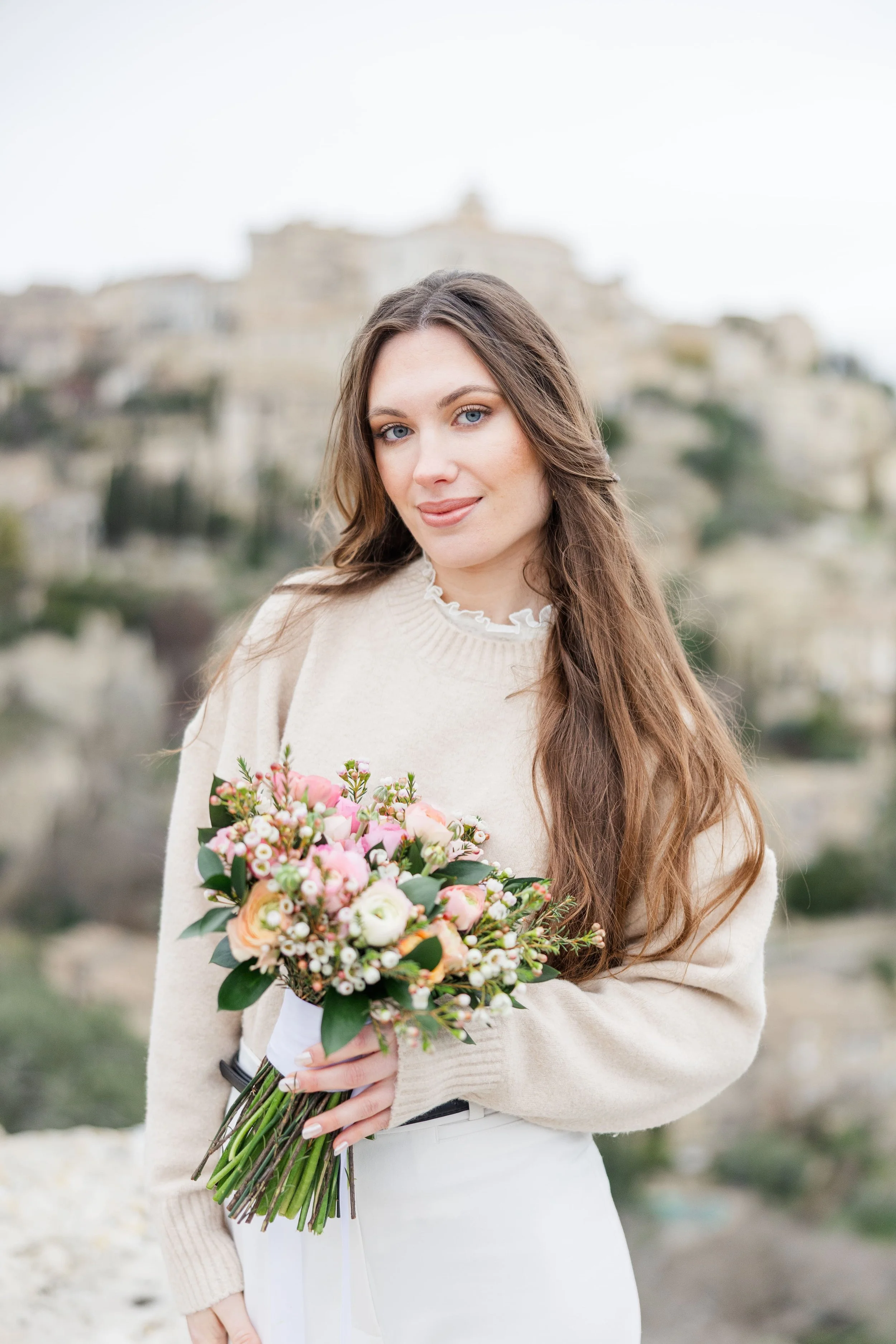 Portrait session in Gordes in Provence