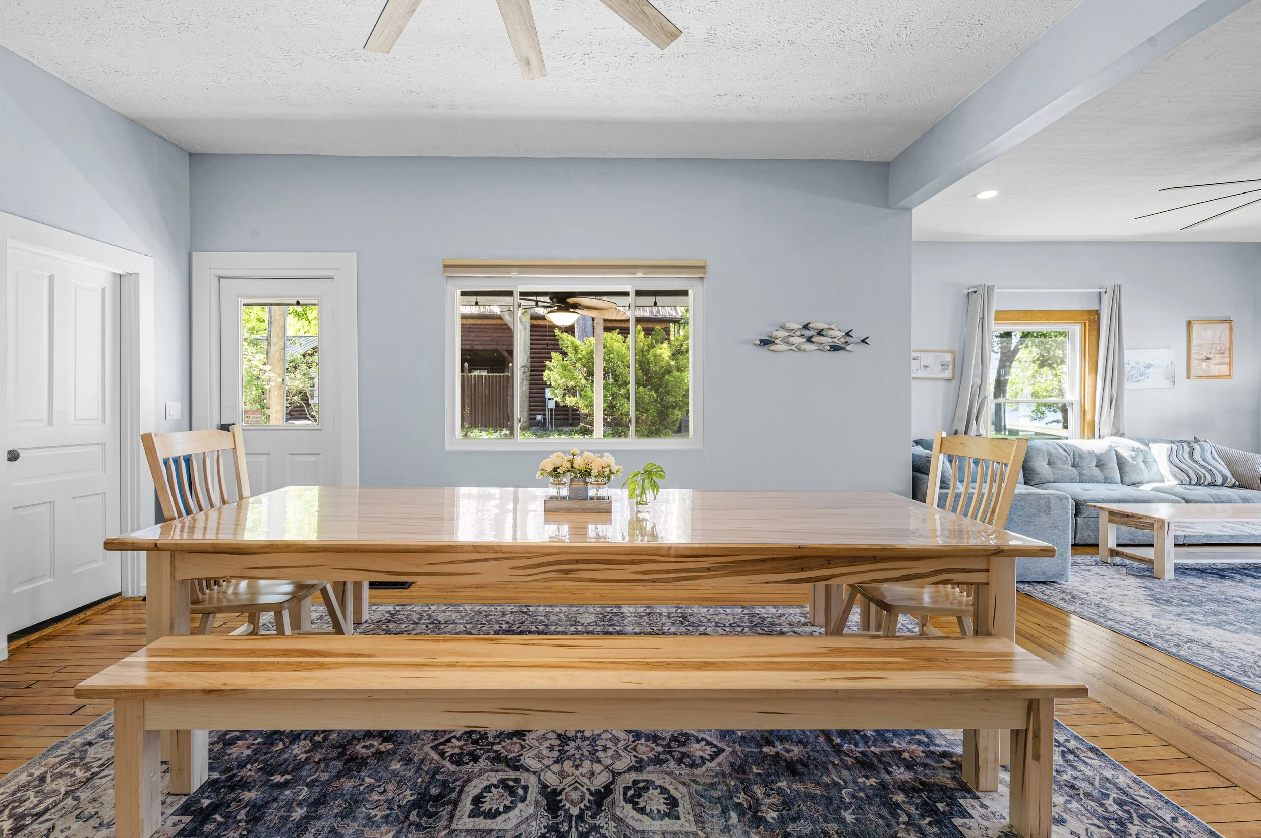 28-INTERIOR 03.jpg