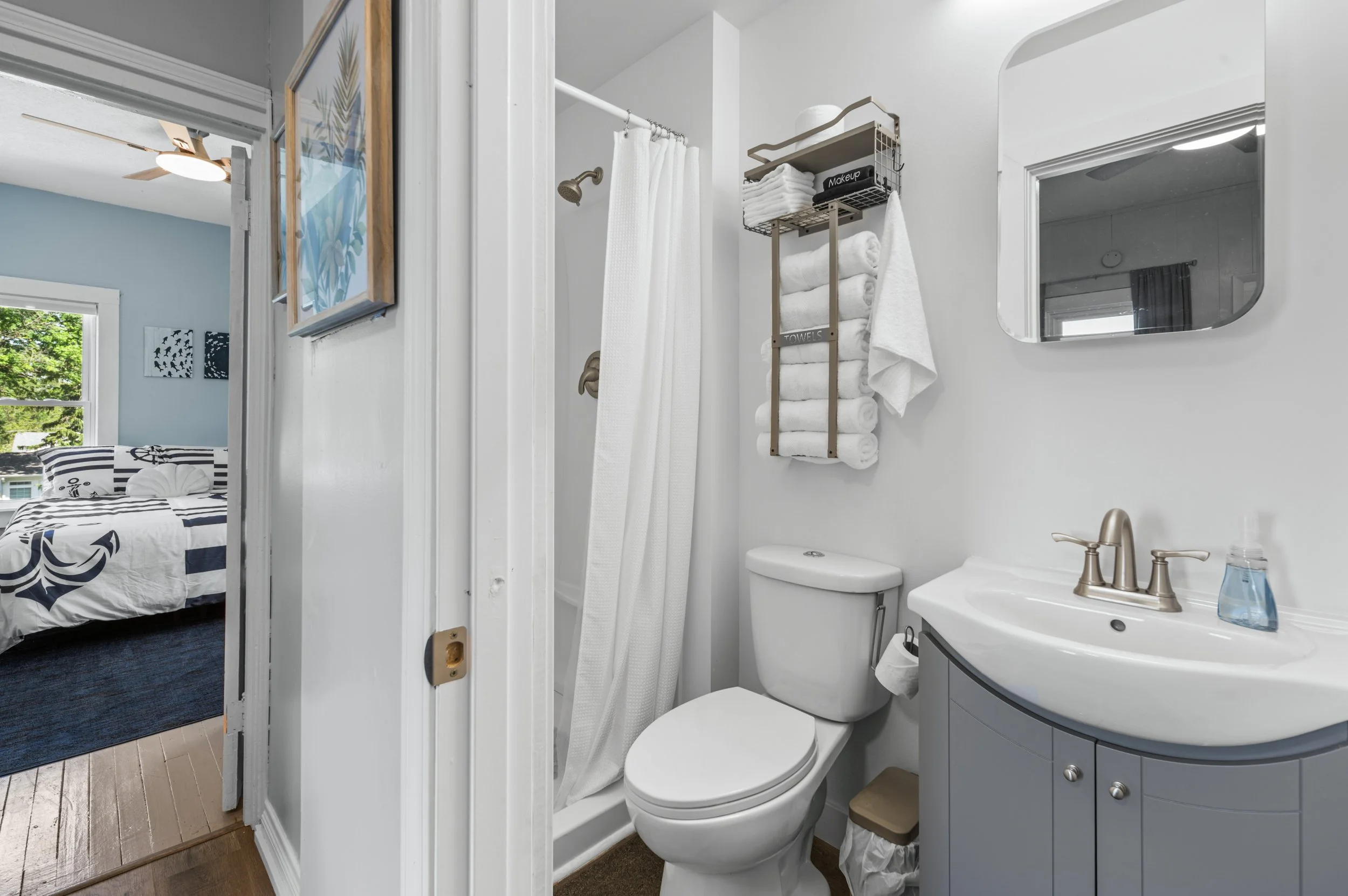 63-INTERIOR 41.jpg