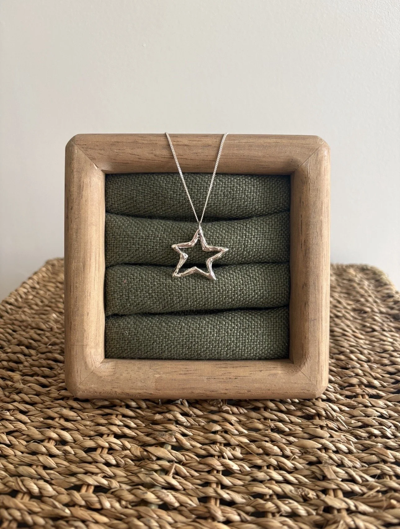 'Astra' Pendant 2
