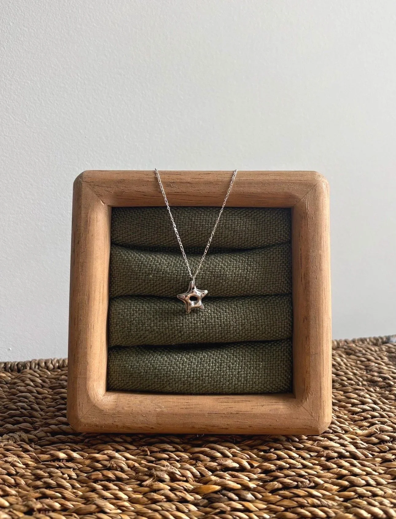Mirri Star Necklace (mini 2)