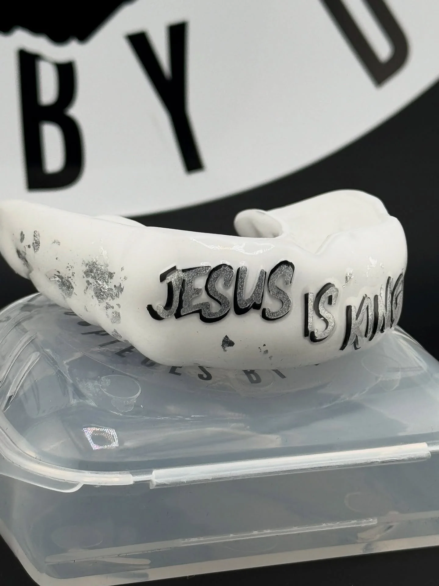 Unleash your creativity with Deor. This isn&rsquo;t just a mouthpiece&mdash;it&rsquo;s a one-of-a-kind masterpiece tailored to your vision. From the design to the details, it&rsquo;s all your vision! 👊🏽🔥

#custommouthpiecesbydeor #deor #protectyou