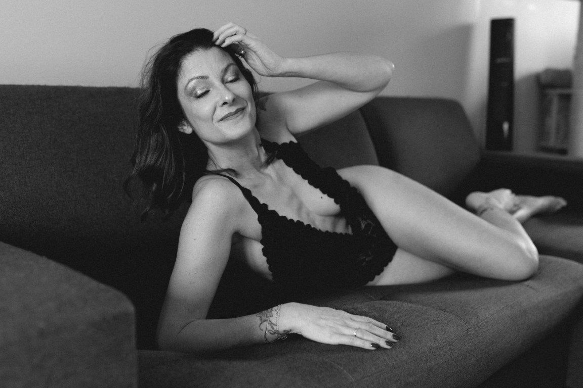 Première séance photo boudoir : dépasser ses complexes et retrouver confiance en soi