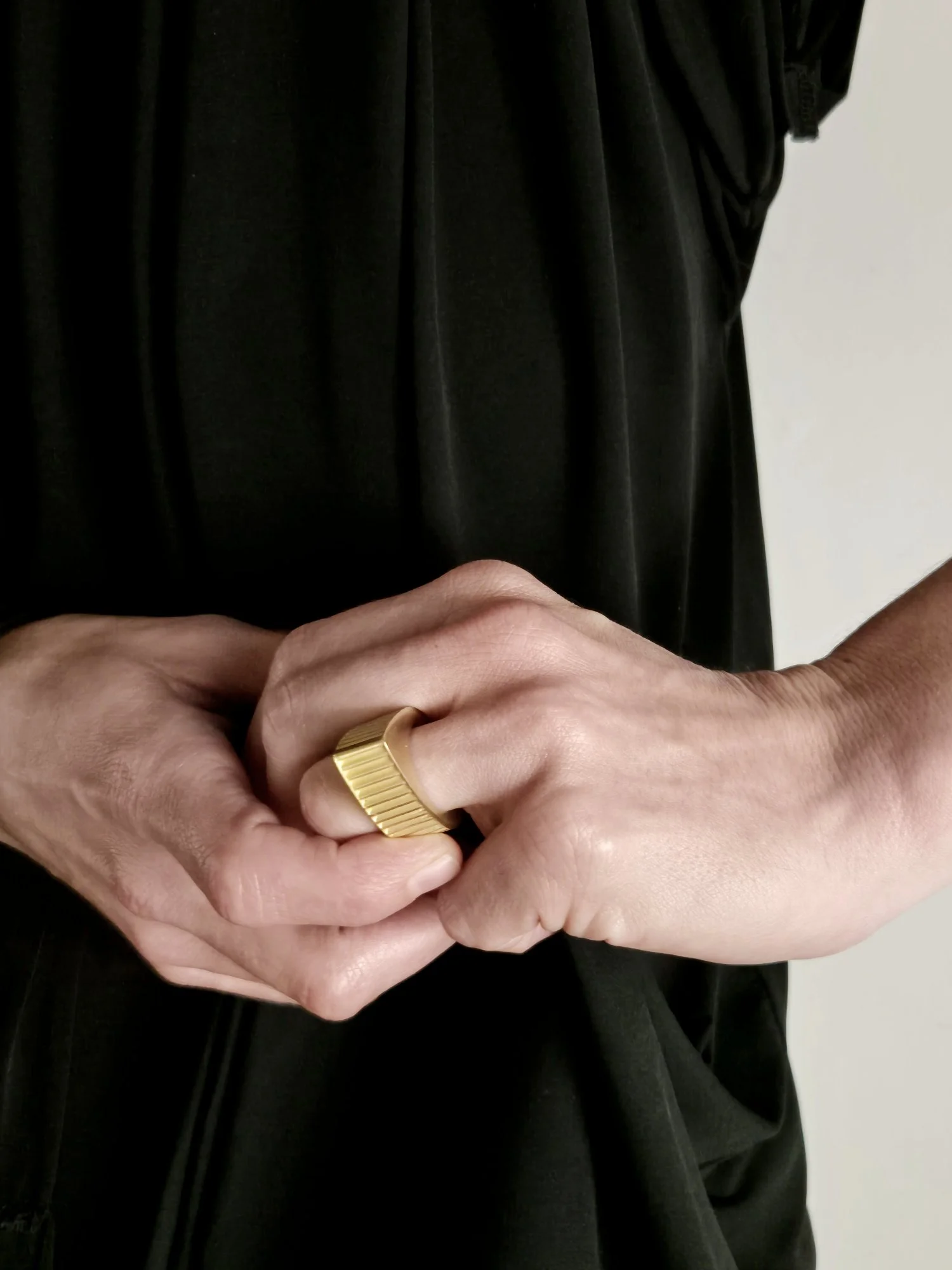 ring2_me_4.jpg