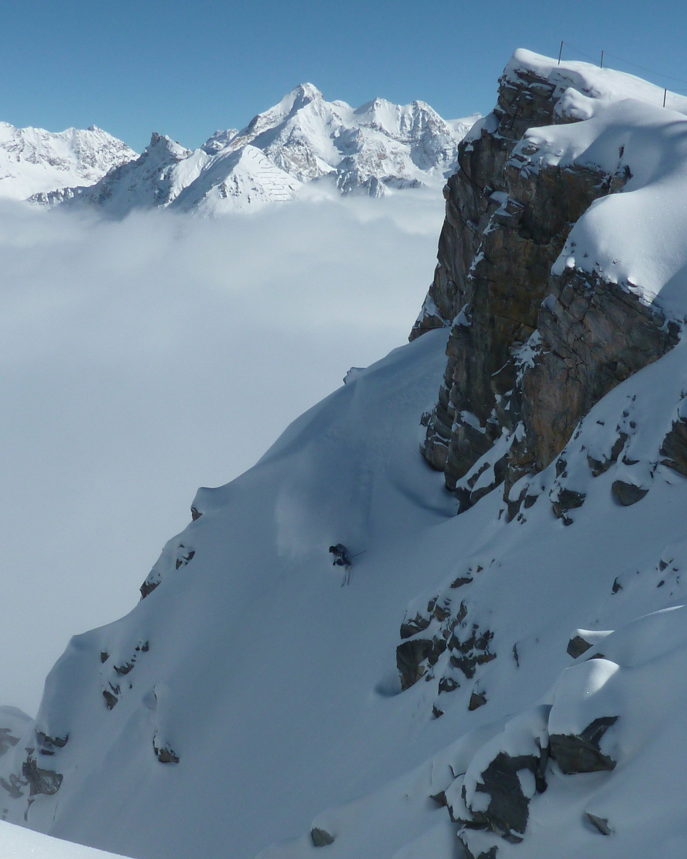 Off-piste guide skiing in Val d'Isere