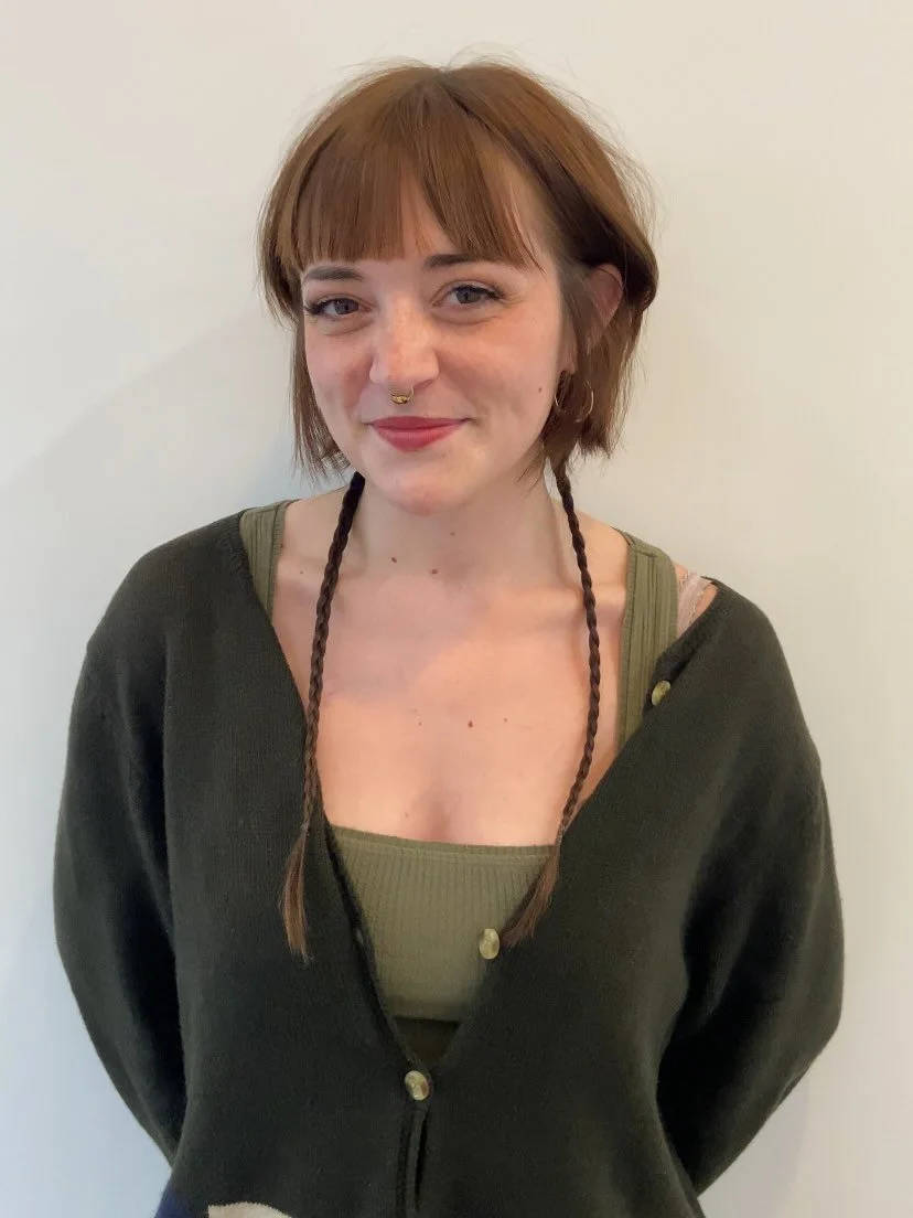 Ending the year with a big chop 🤌. What a great way to finish the year out in the salon. Peep those cute rat tail braids !!!