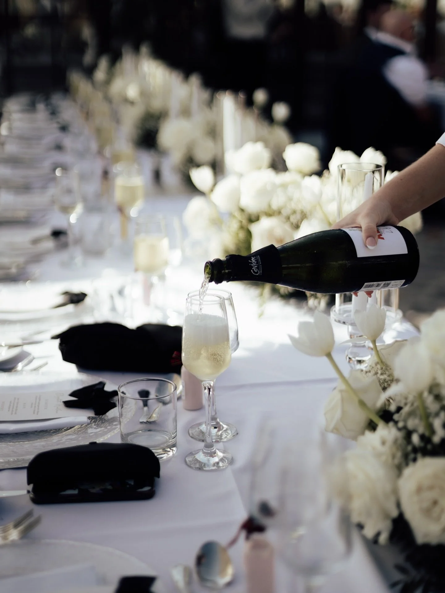 It&rsquo;s all about the details✨🤍

#weddingphotographer #weddings #photographer #costadelsol #weddingphotography 

Wedding planner: @bossaweddingsandevents 
Venue: @casadelaeramarbella 
Flowers: @anaisfloristasfuengirola