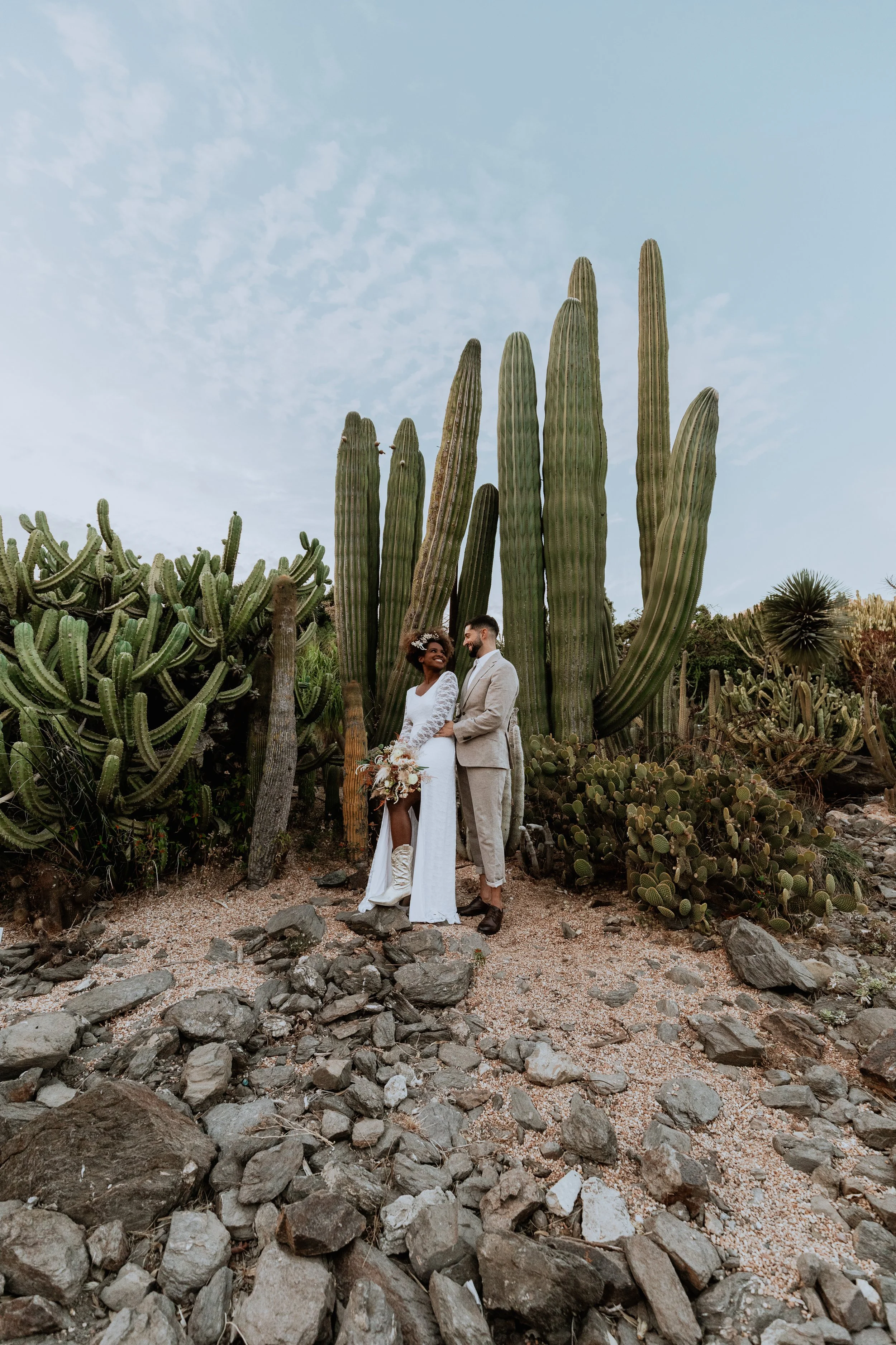 Unelmahäät Espanjassa - Elopment vai intiimit häät läheisten kanssa?