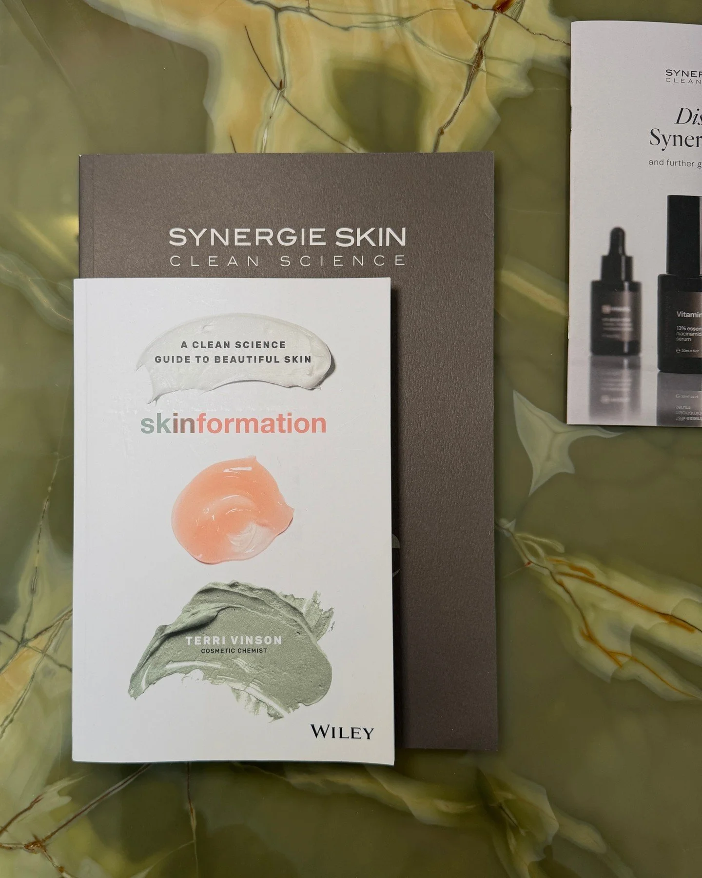 Elevate your routine with Synergie Skin.

At Ellae we align clinical treatments with evidence based home care. Because what you use daily matters just as much as what we do in clinic.

Synergie Skin is formulated with a clean science philosophy, focu